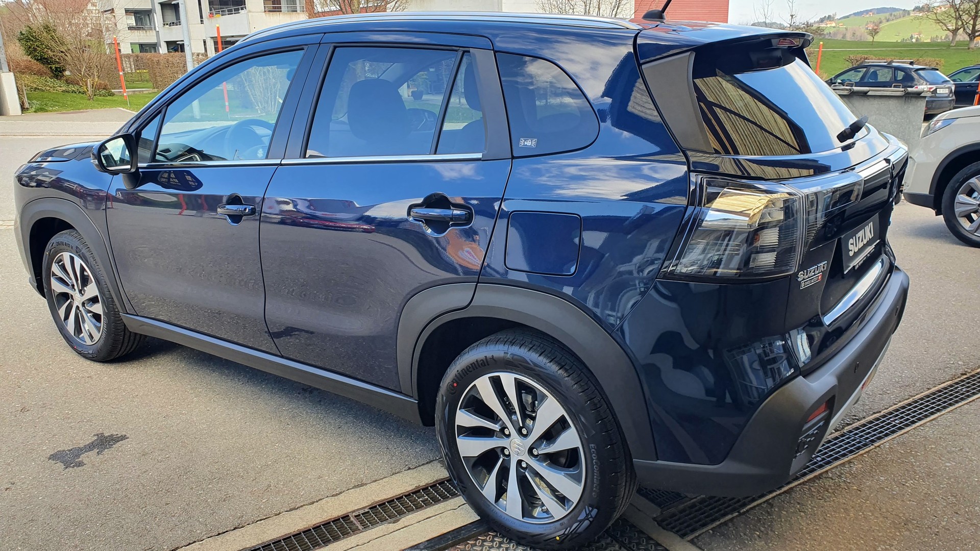 SUZUKI S-Cross 1.5 Compact Top Hybrid-image-3
