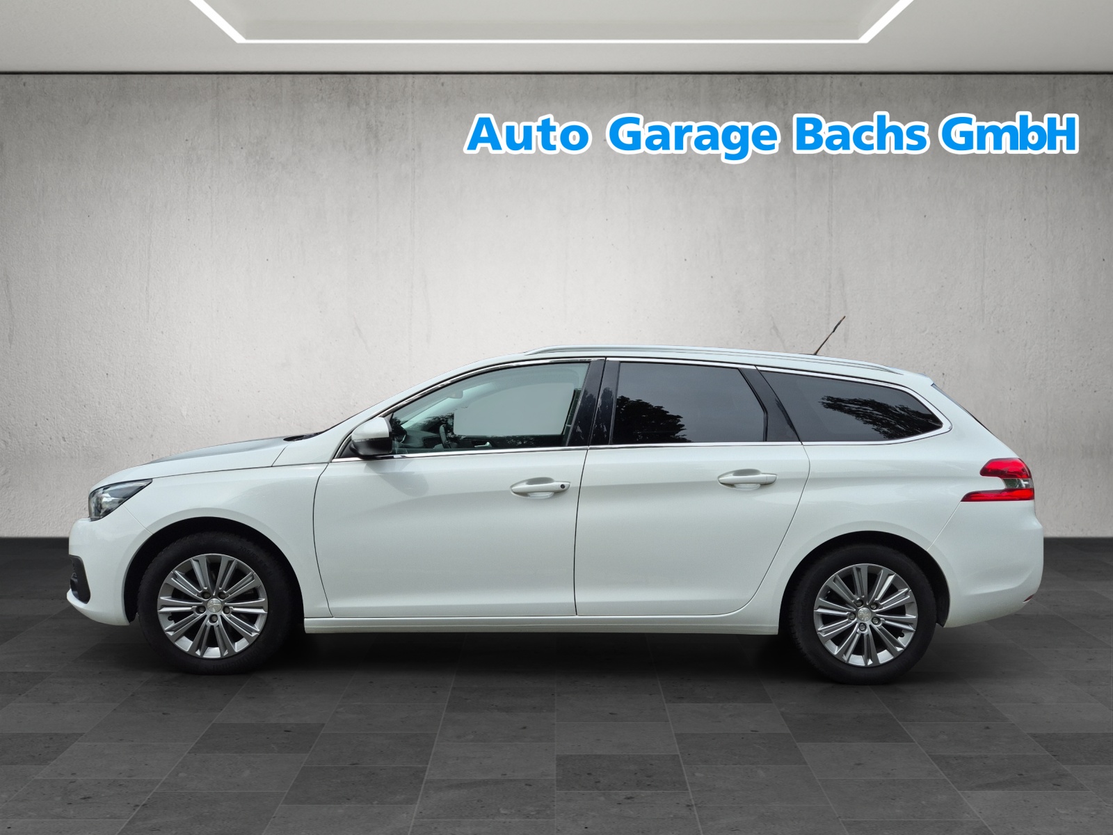 PEUGEOT 308 SW 1.5 BlueHDI Allure Pack EAT8-showroom-element-2