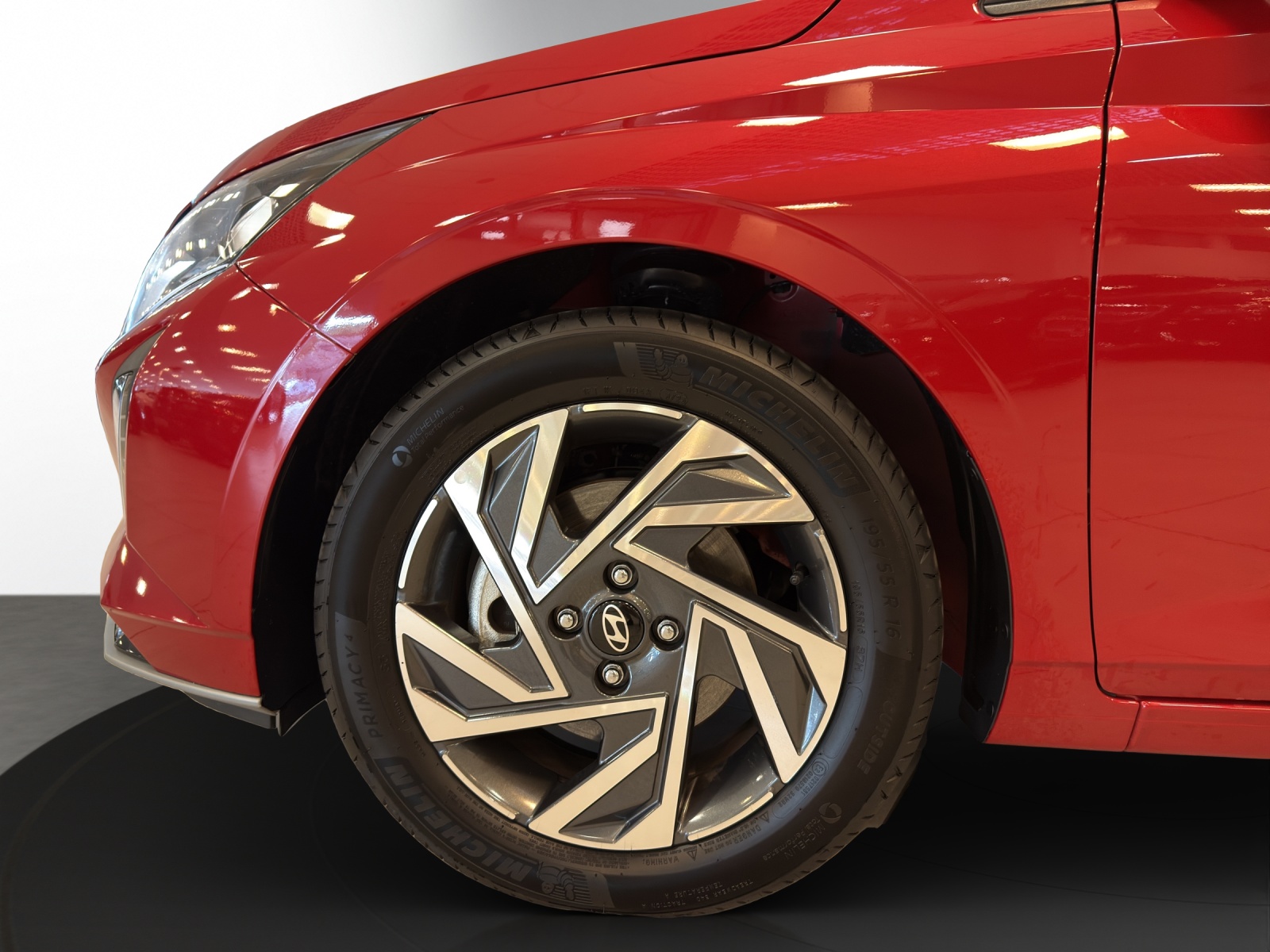 HYUNDAI i20 1.0 T-GDi Amplia DCT-showroom-element-3