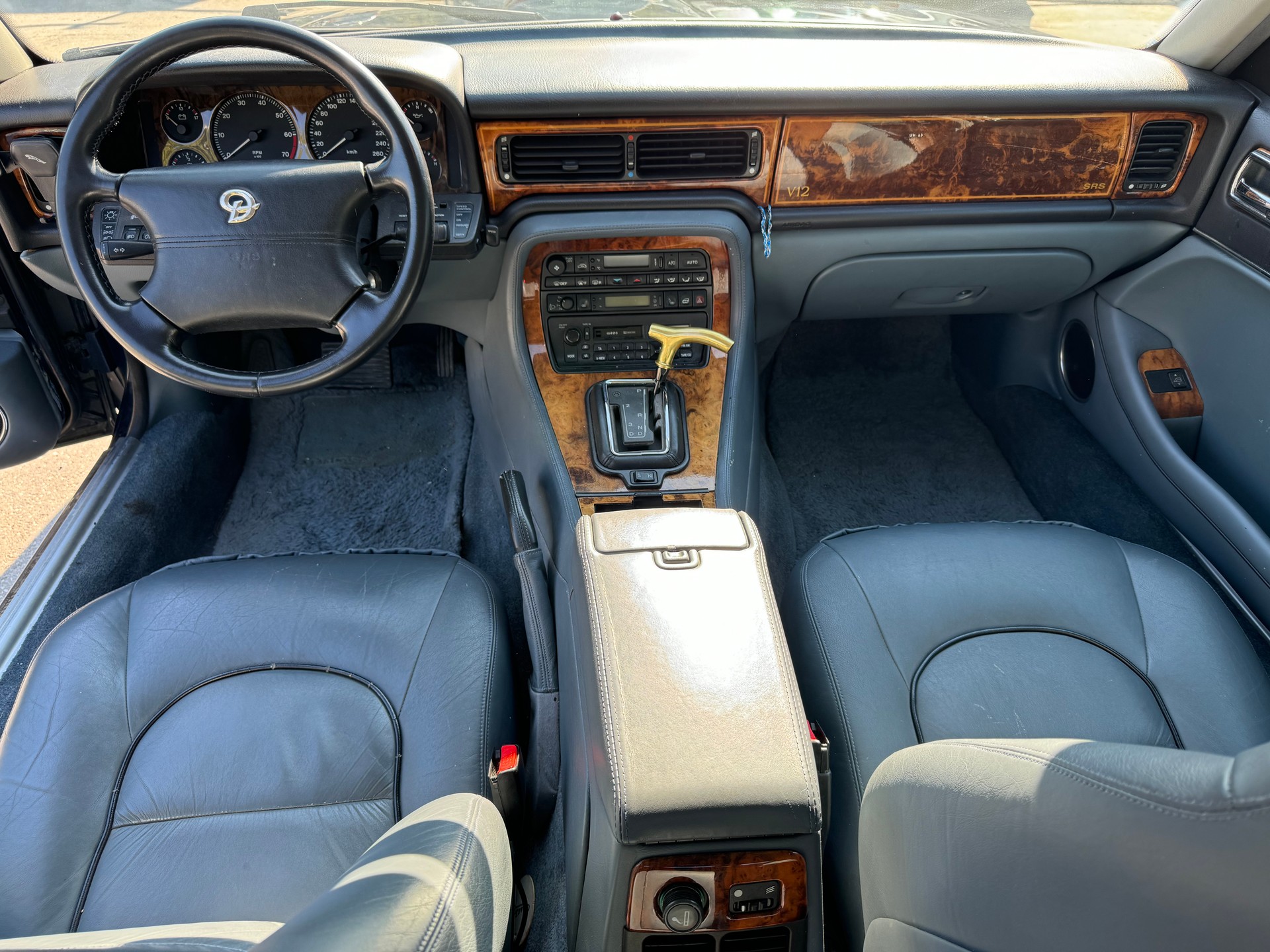 DAIMLER 6.0 Double Six-image-11