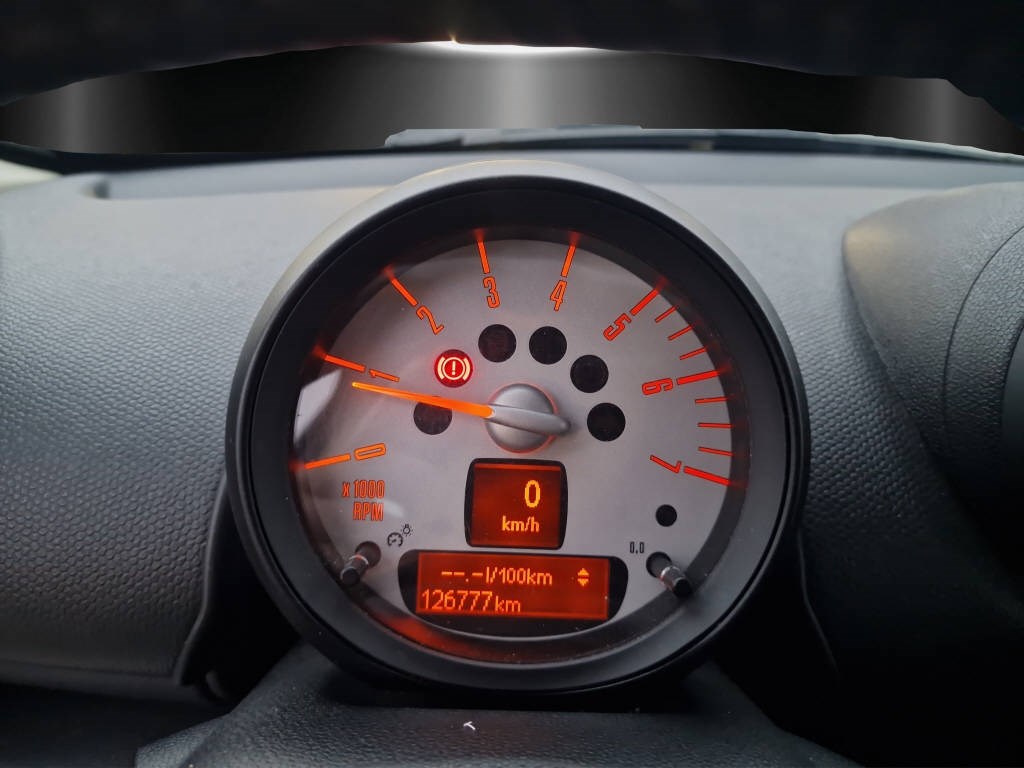 MINI Countryman R60 2.0 SD Cooper ALL4-image-12