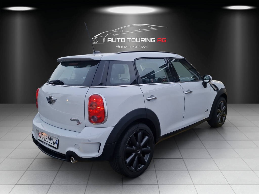 MINI Countryman R60 2.0 SD Cooper ALL4-image-2