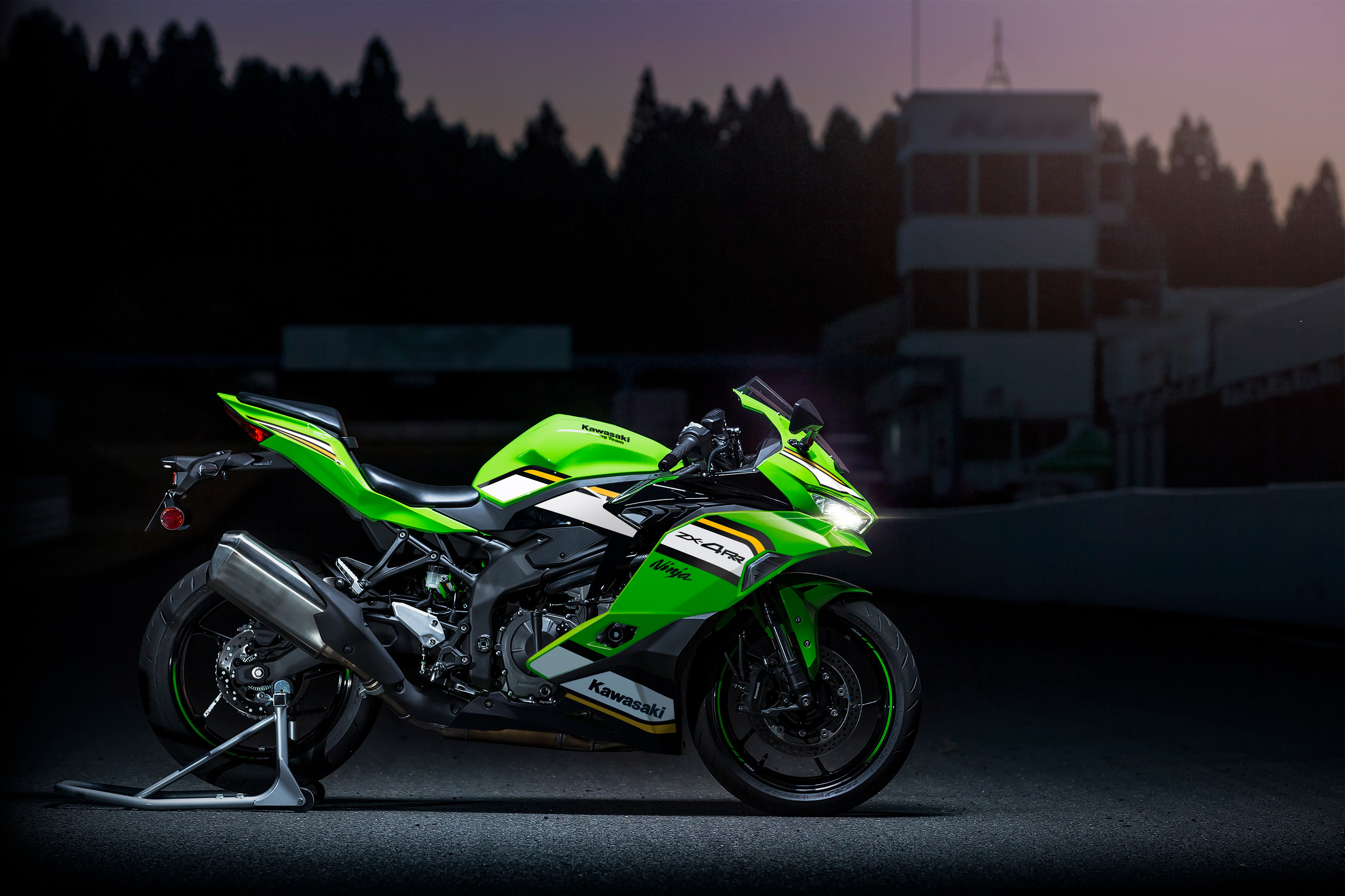 KAWASAKI Ninja ZX-4RR Kaufen