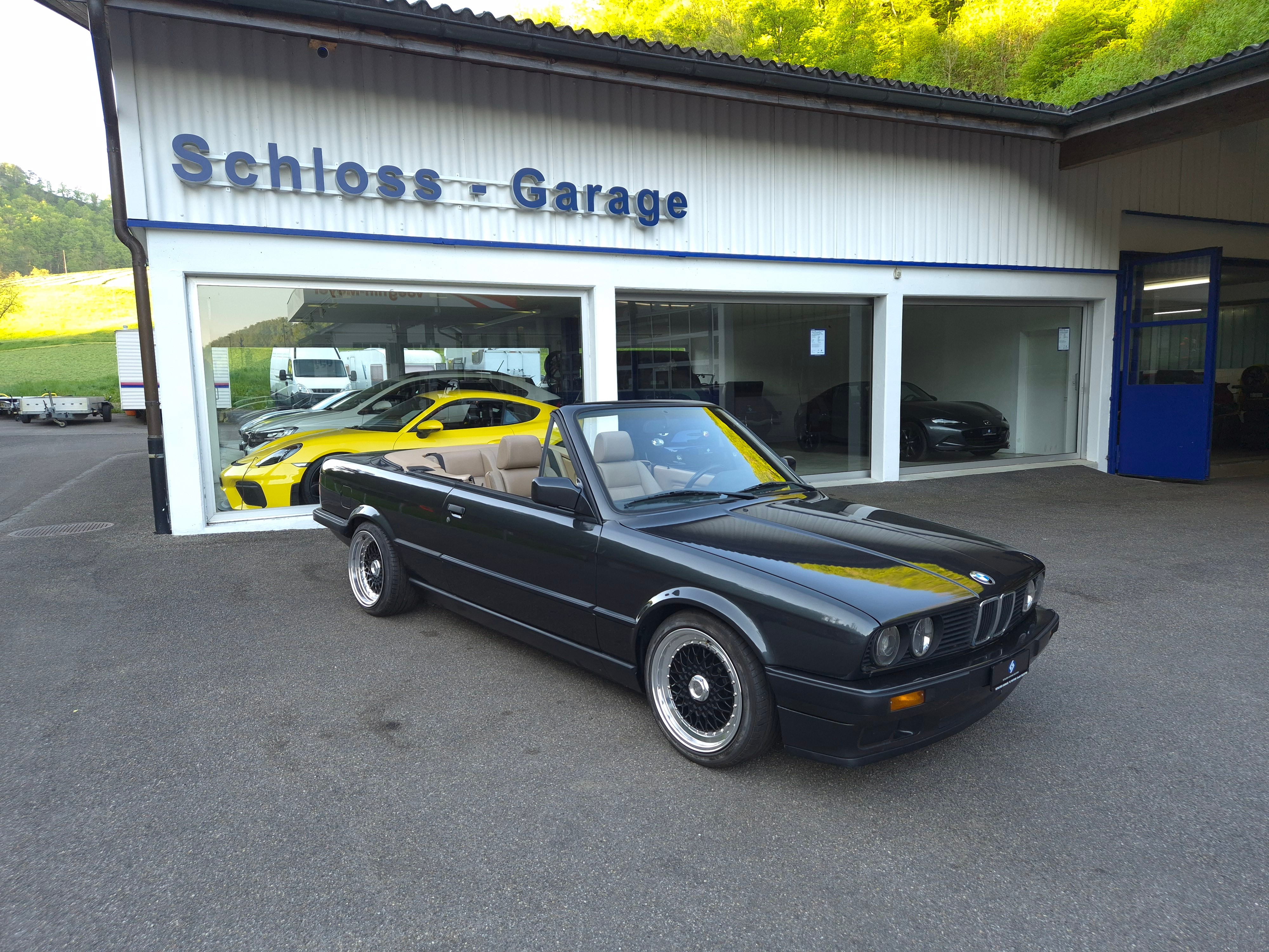 BMW 320i Cabrio (Limousine)