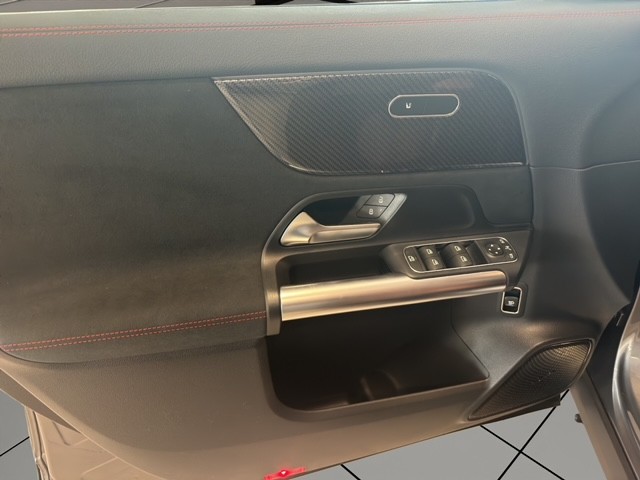 Image MERCEDES-BENZ GLA-220 GLA 220 4M