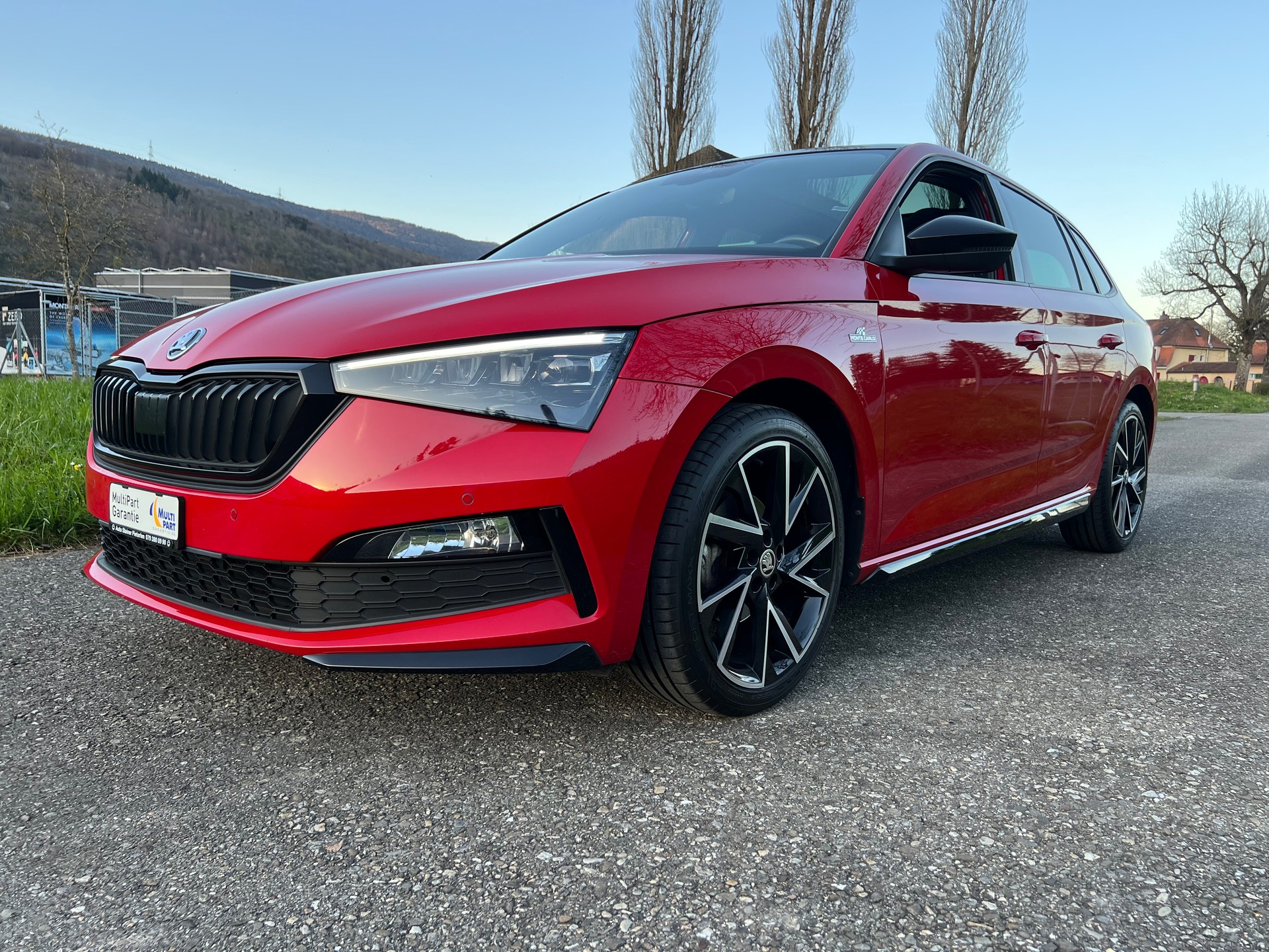 SKODA "MONTE CARLO" SCALA  1.0 TSI  "DSG-AUTOMAT"  CH WAGEN. TOP AUSSTATTUNG !!  AB MFK. MIT GARANTIE.-showroom-element-1