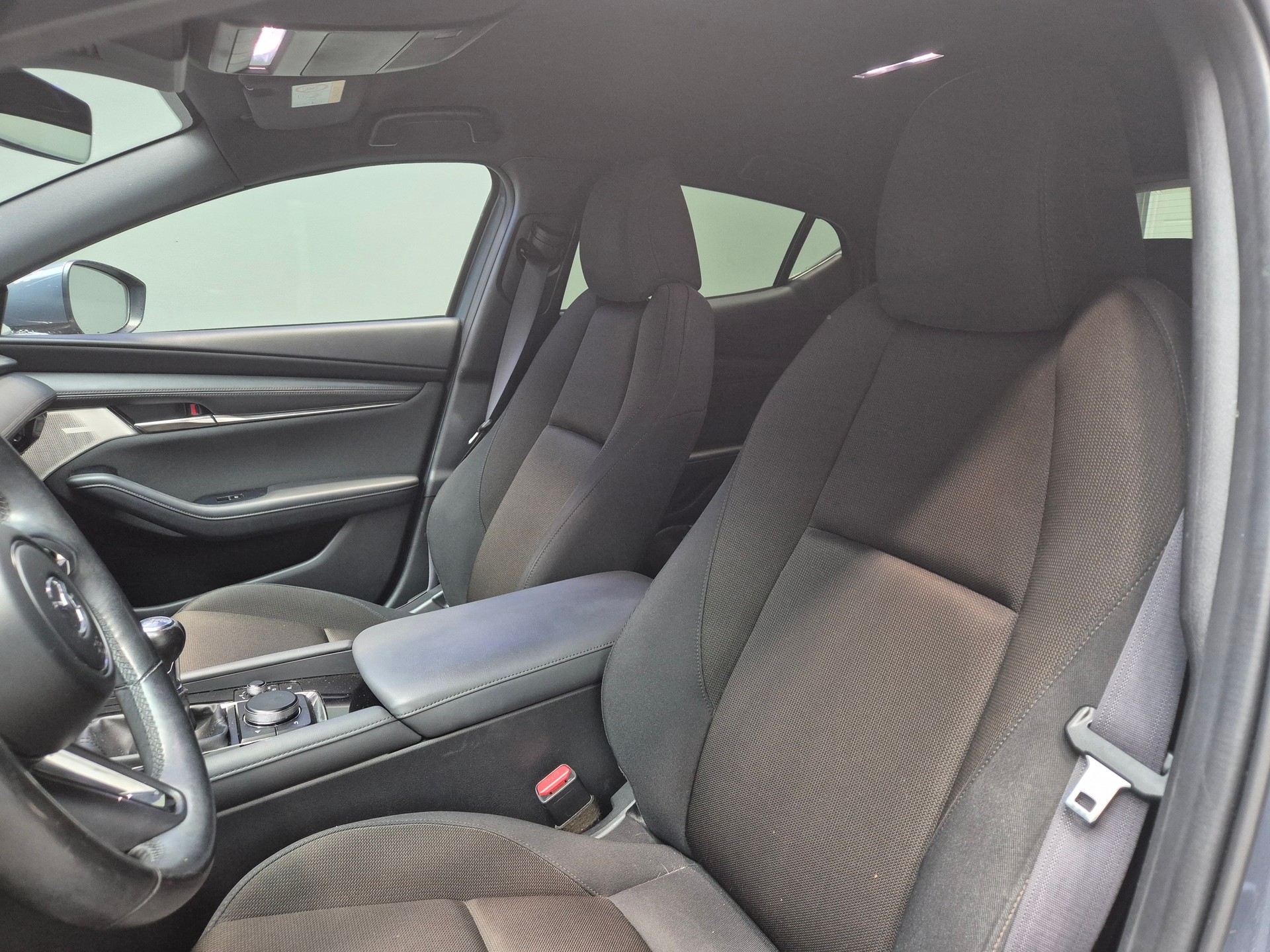 MAZDA 3 Hatchback SKYACTIV-X M Hybrid 180 Revolution AWD-image-11