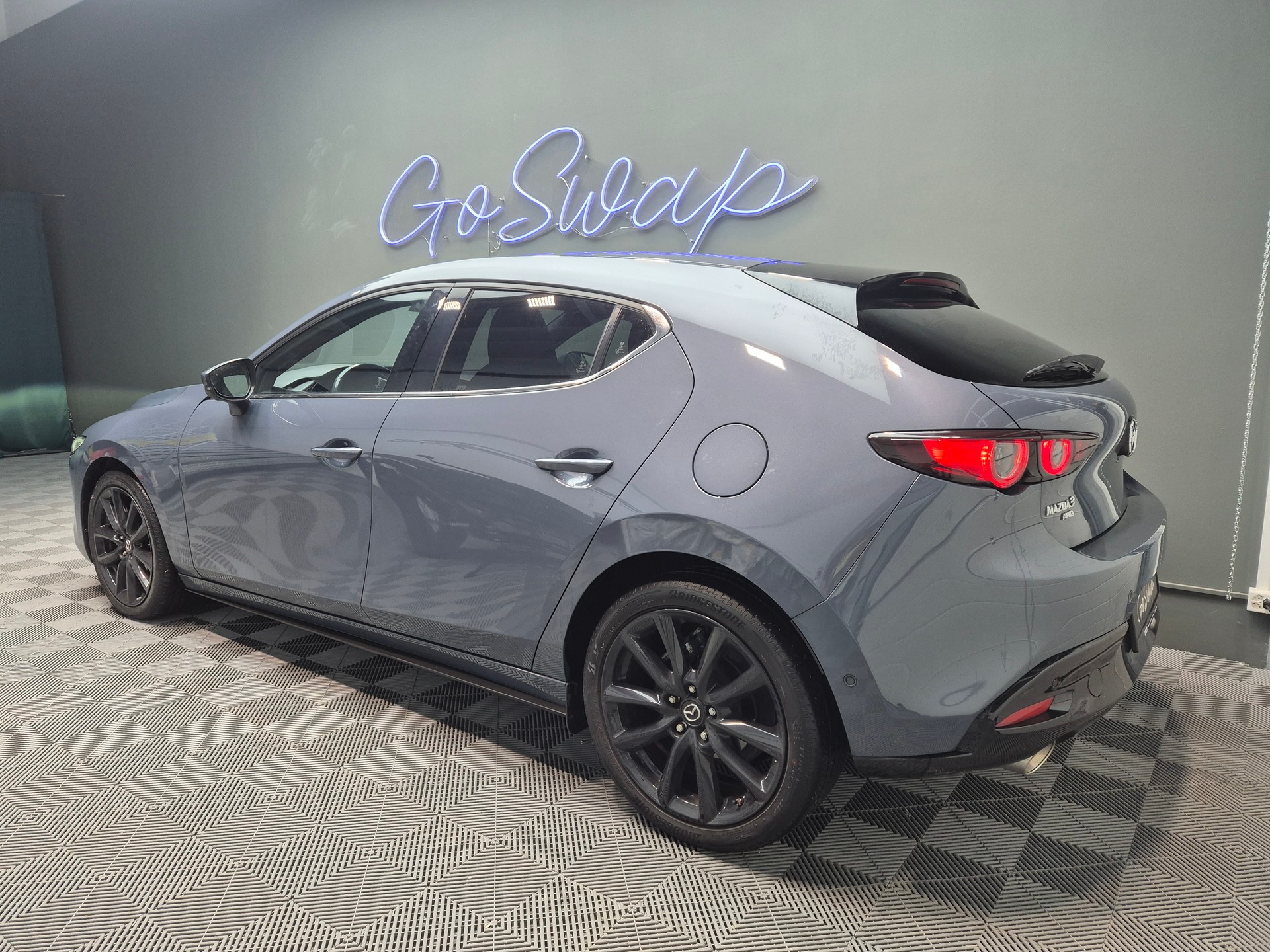 MAZDA 3 Hatchback SKYACTIV-X M Hybrid 180 Revolution AWD-image-7