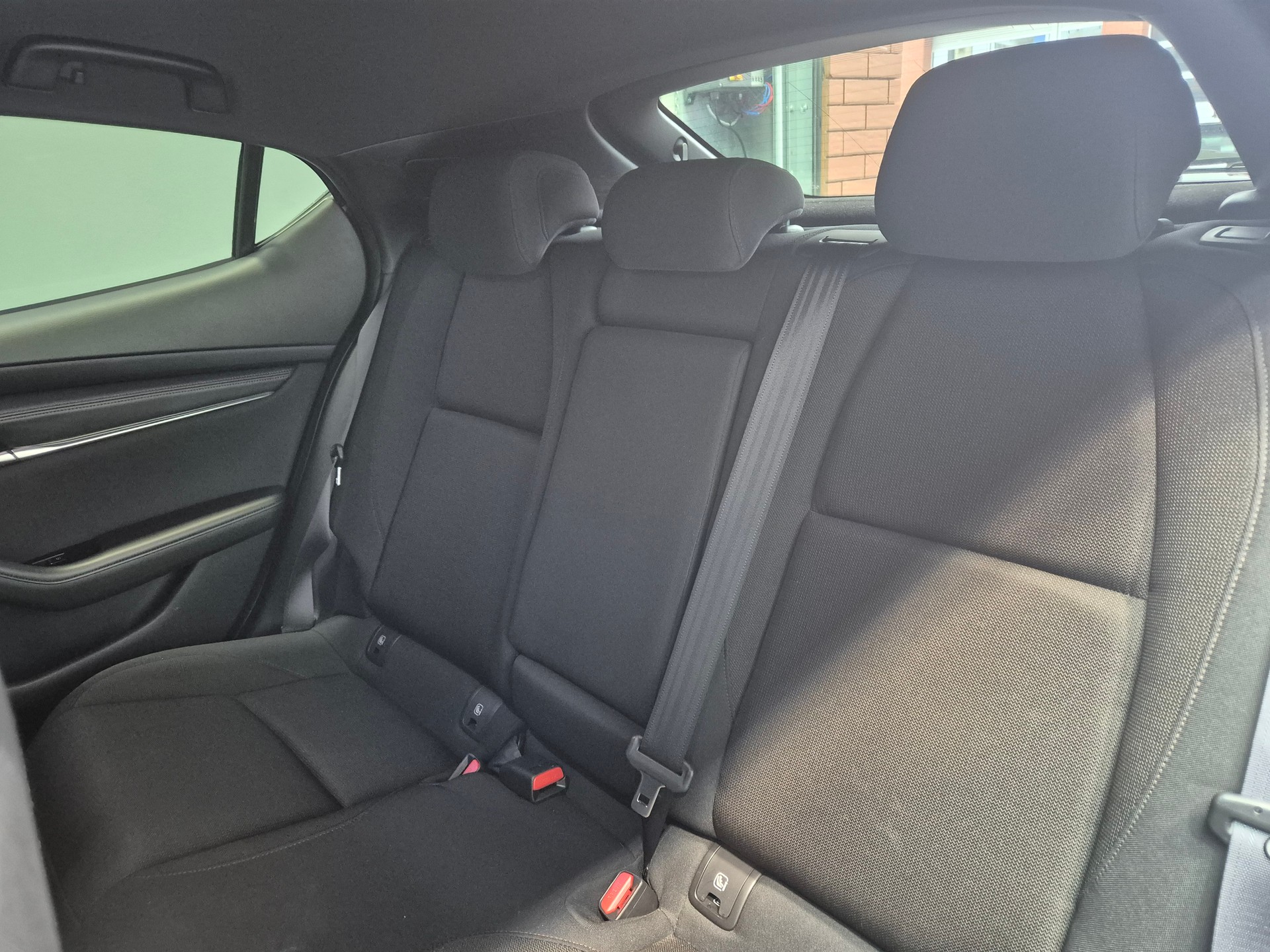 MAZDA 3 Hatchback SKYACTIV-X M Hybrid 180 Revolution AWD-image-12