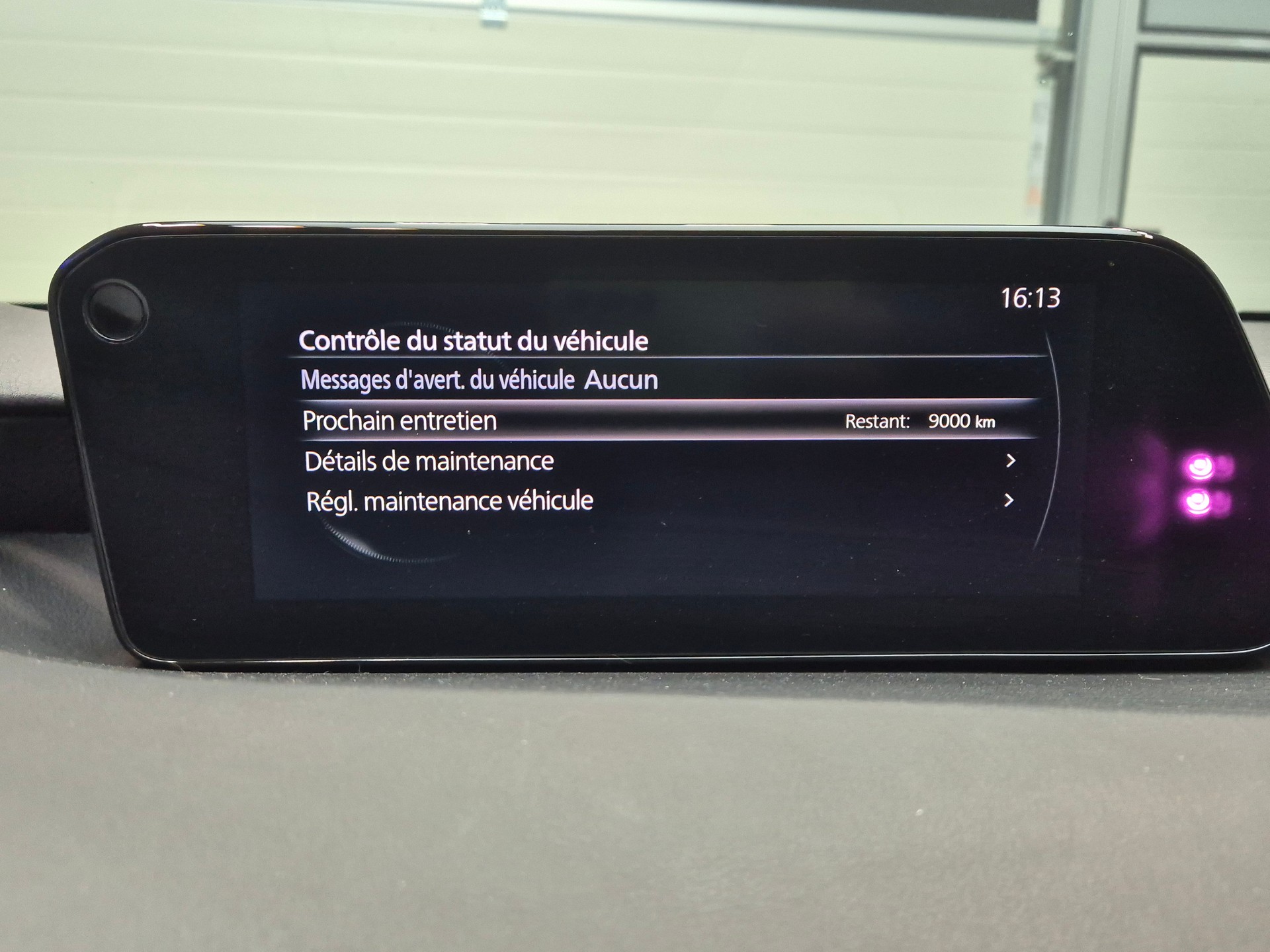 MAZDA 3 Hatchback SKYACTIV-X M Hybrid 180 Revolution AWD-image-25