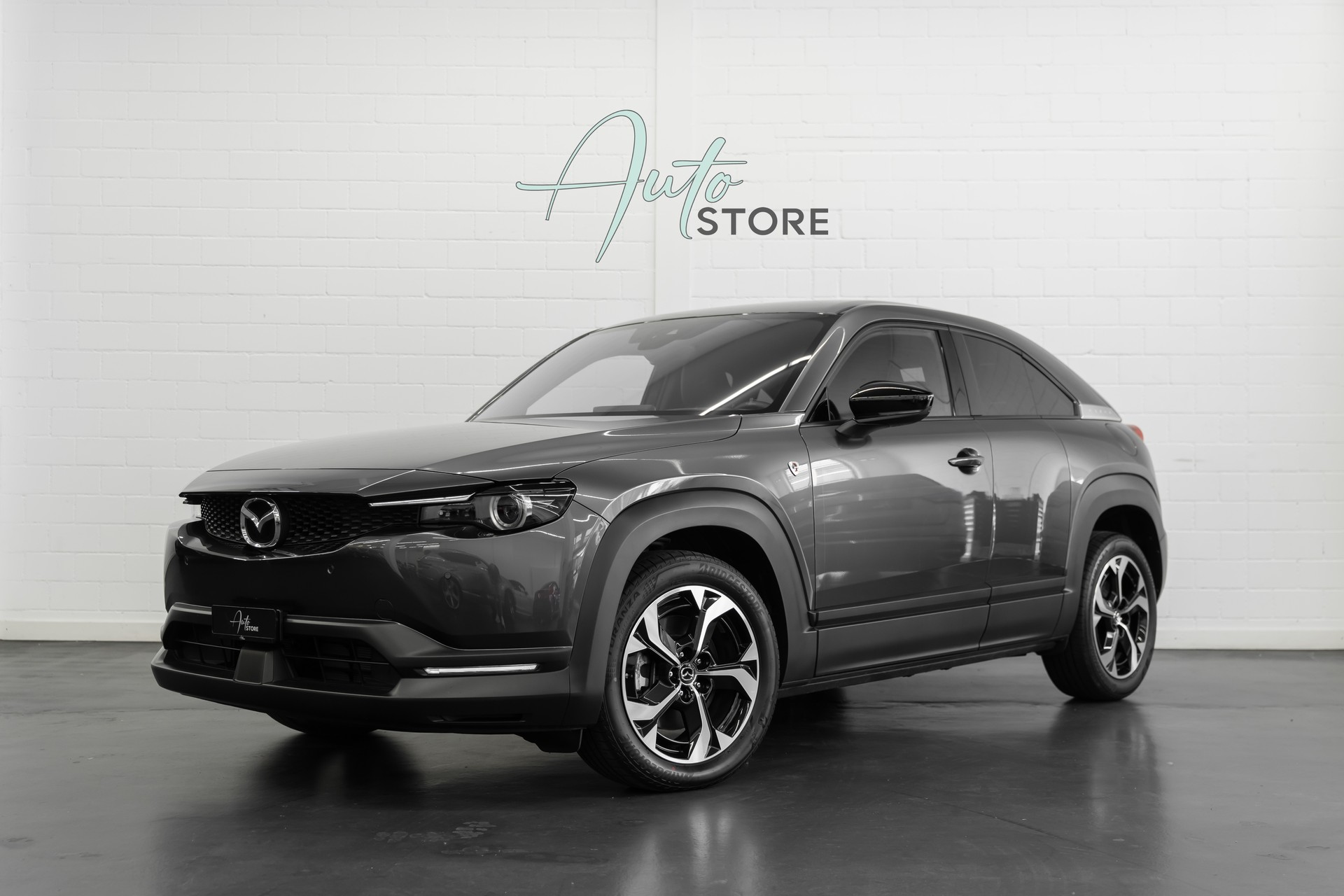 MAZDA MX-30 Industrial Vintage