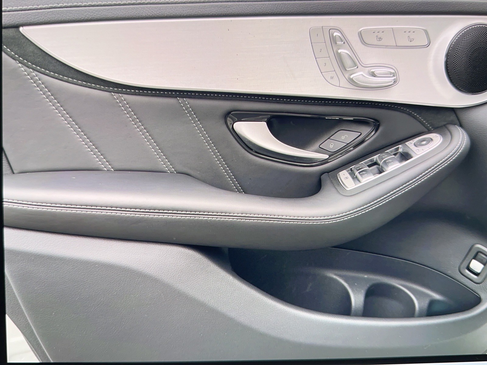 MERCEDES-BENZ GLC Coupé 63 S AMG 4Matic 9G-Tronic-image-9