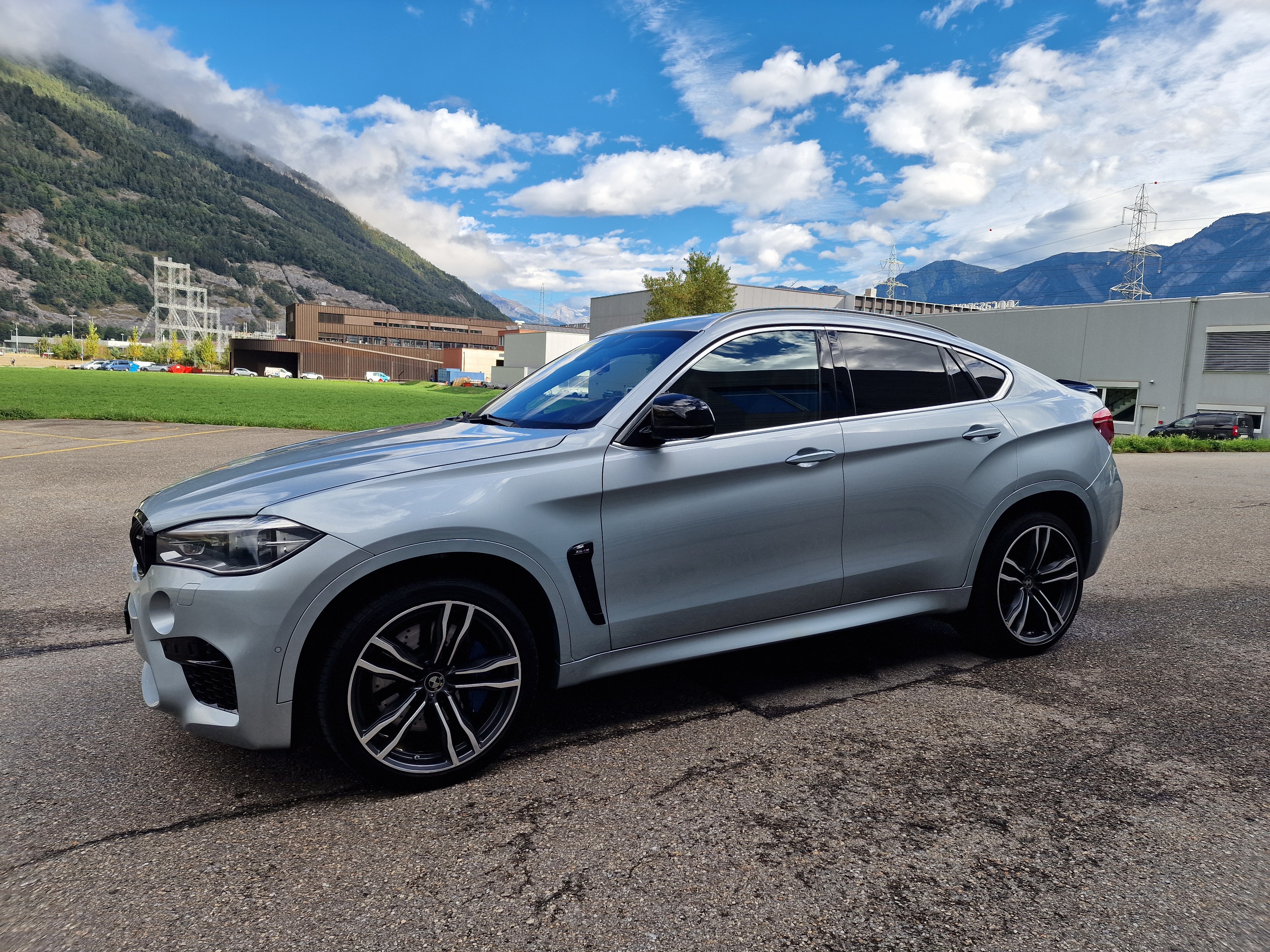 BMW X6M Steptronic (SUV / GelÃ¤ndewagen)