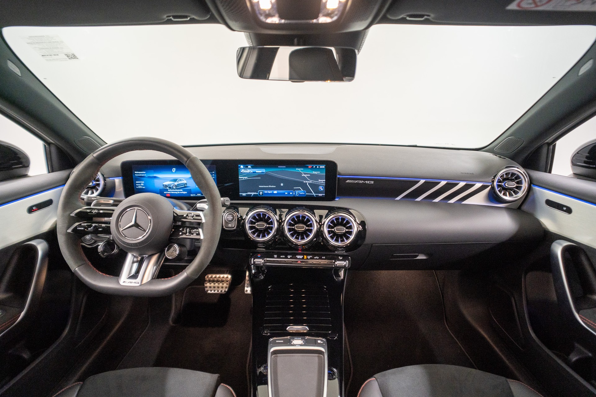 MERCEDES-BENZ A 35 AMG 4matic *FACELIFT*-image-15