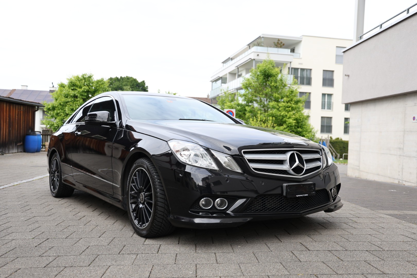 MERCEDES-BENZ E 200 CGI BlueEfficiency Automatic