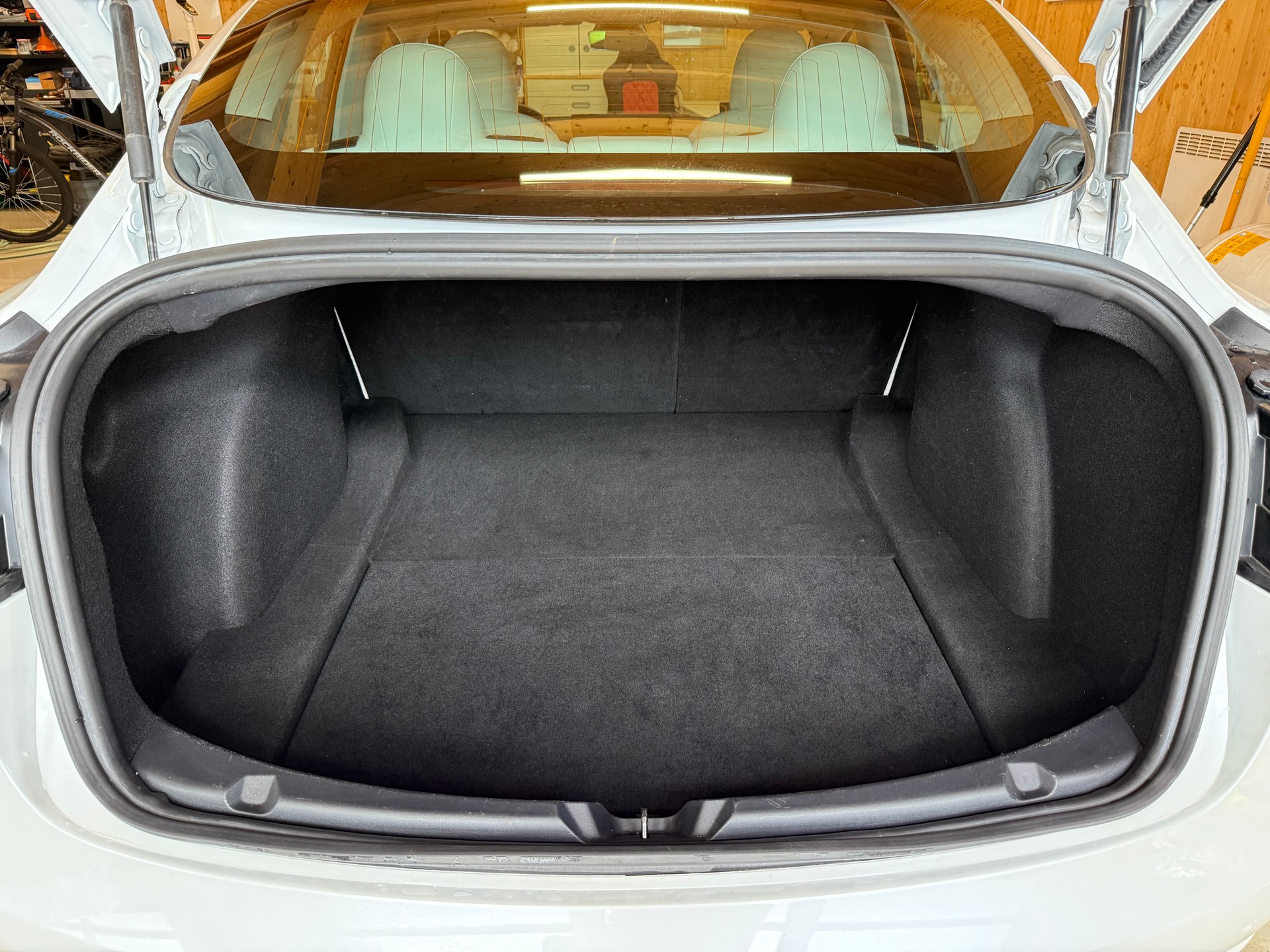 TESLA Model 3 Performance Dual Motor AWD-image-13