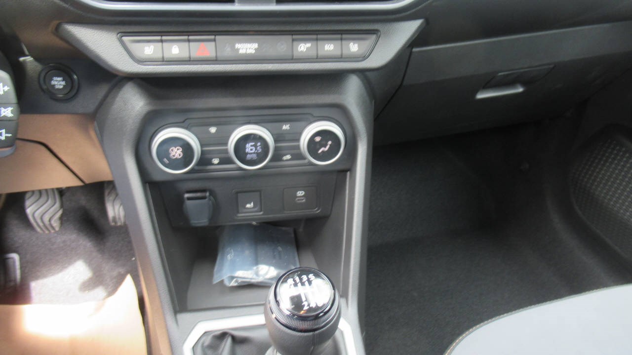 DACIA Sandero 1.0 TCe 110 Stepway Extreme-image-9