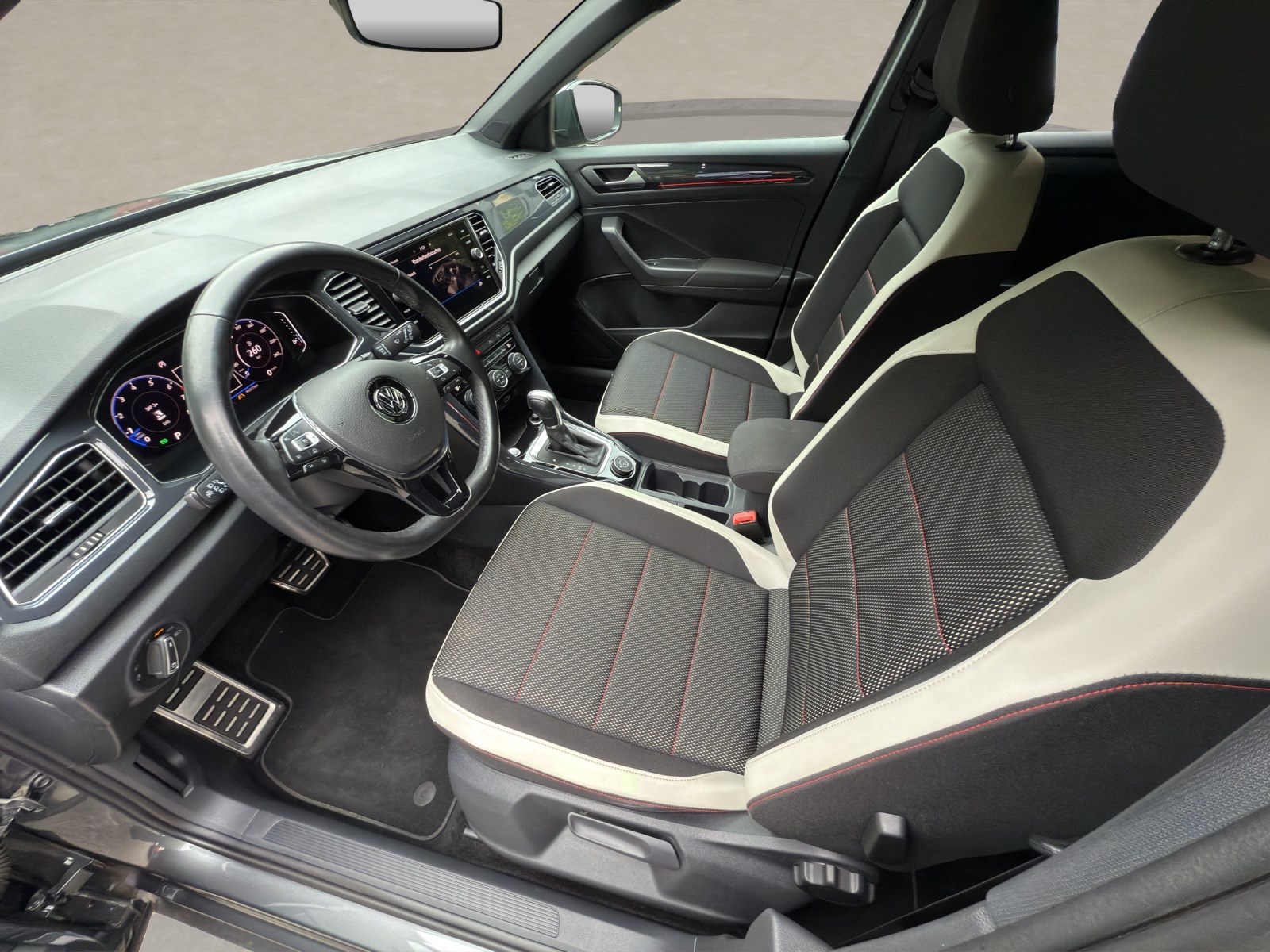 VW T-Roc 2.0 TSI Sport DSG 4motion-image-8