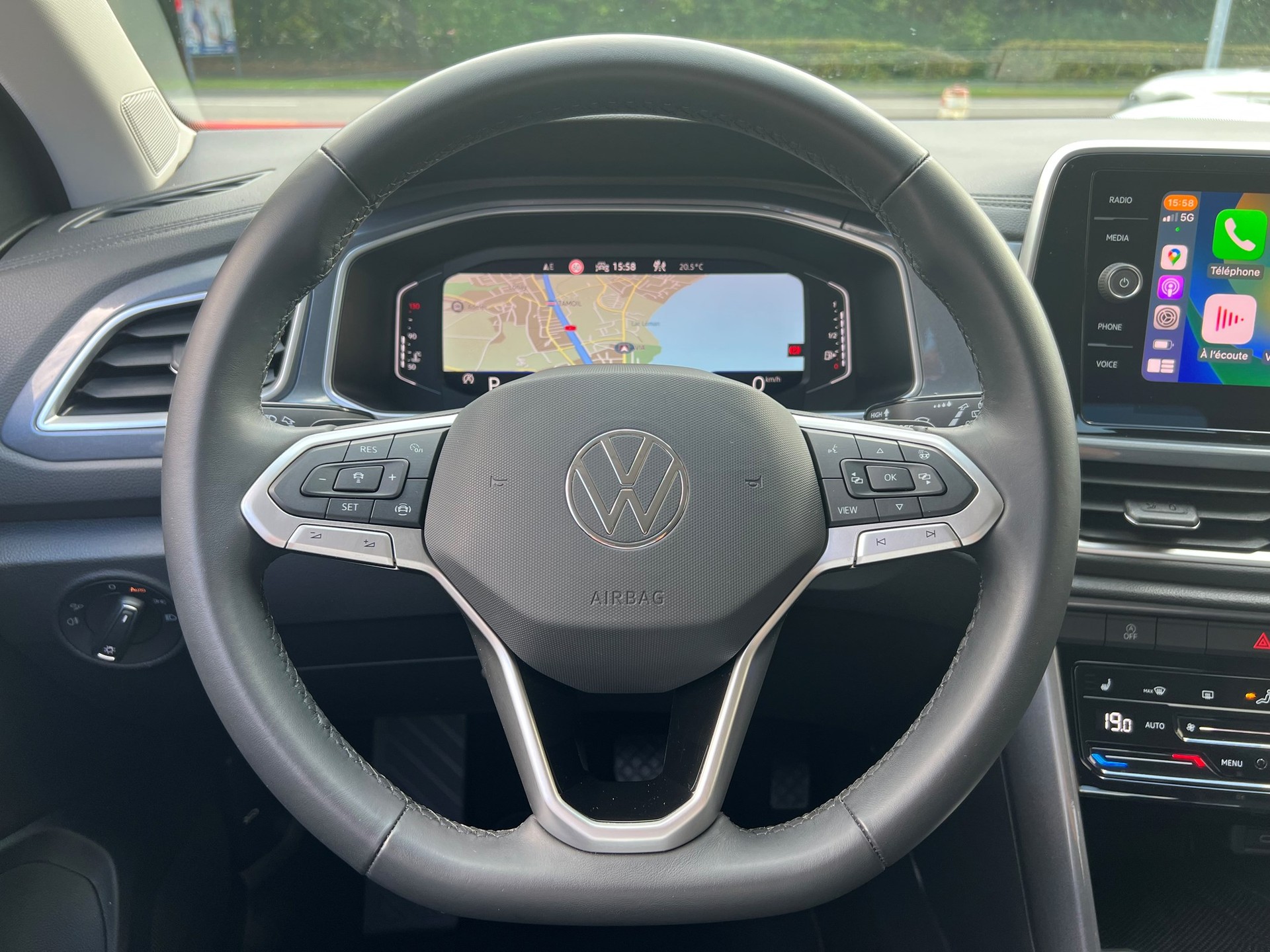 VW T-Roc 2.0 TSI Style DSG 4Motion-image-14