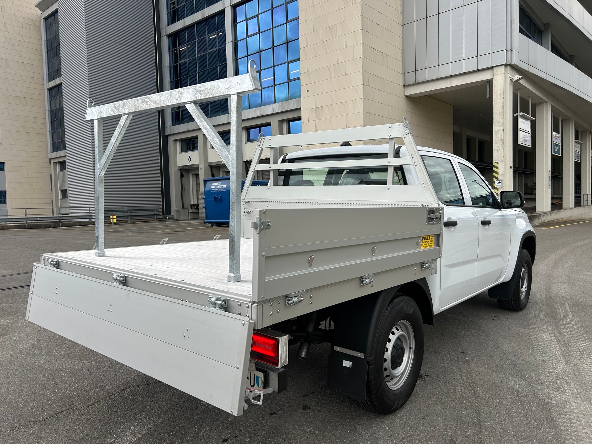 VW Amarok 2.0TDI / MURALT Alu-Brücke