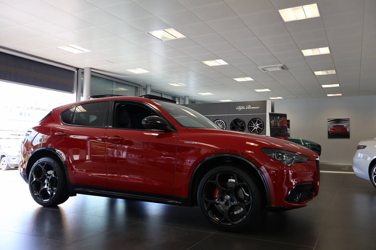 ALFA ROMEO Stelvio 2.0 (SUV / Geländewagen) Alfa Romeo ALFA ROMEO Stelvio 2.0 (SUV / Geländewagen)