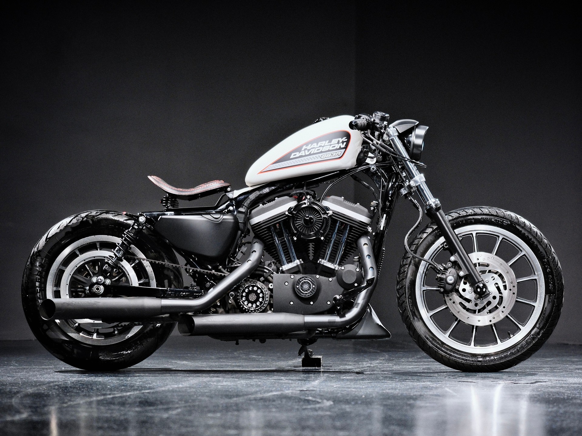 Sportster 883 Harley Iron Ocasion 883 Roadster Harley Davidson 883 R Custom HARLEY  DAVIDSON XL, image size:1920x1440