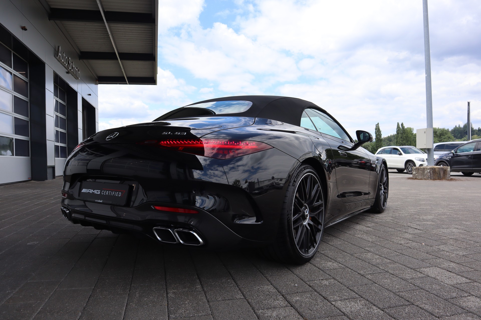 MERCEDES-BENZ AMG SL 63 4M Speedshift MCT-showroom-element-3