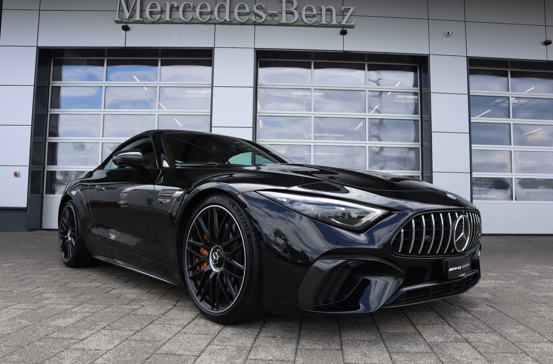 MERCEDES-BENZ AMG SL 63 4M Speedshift MCT-showroom-element-2