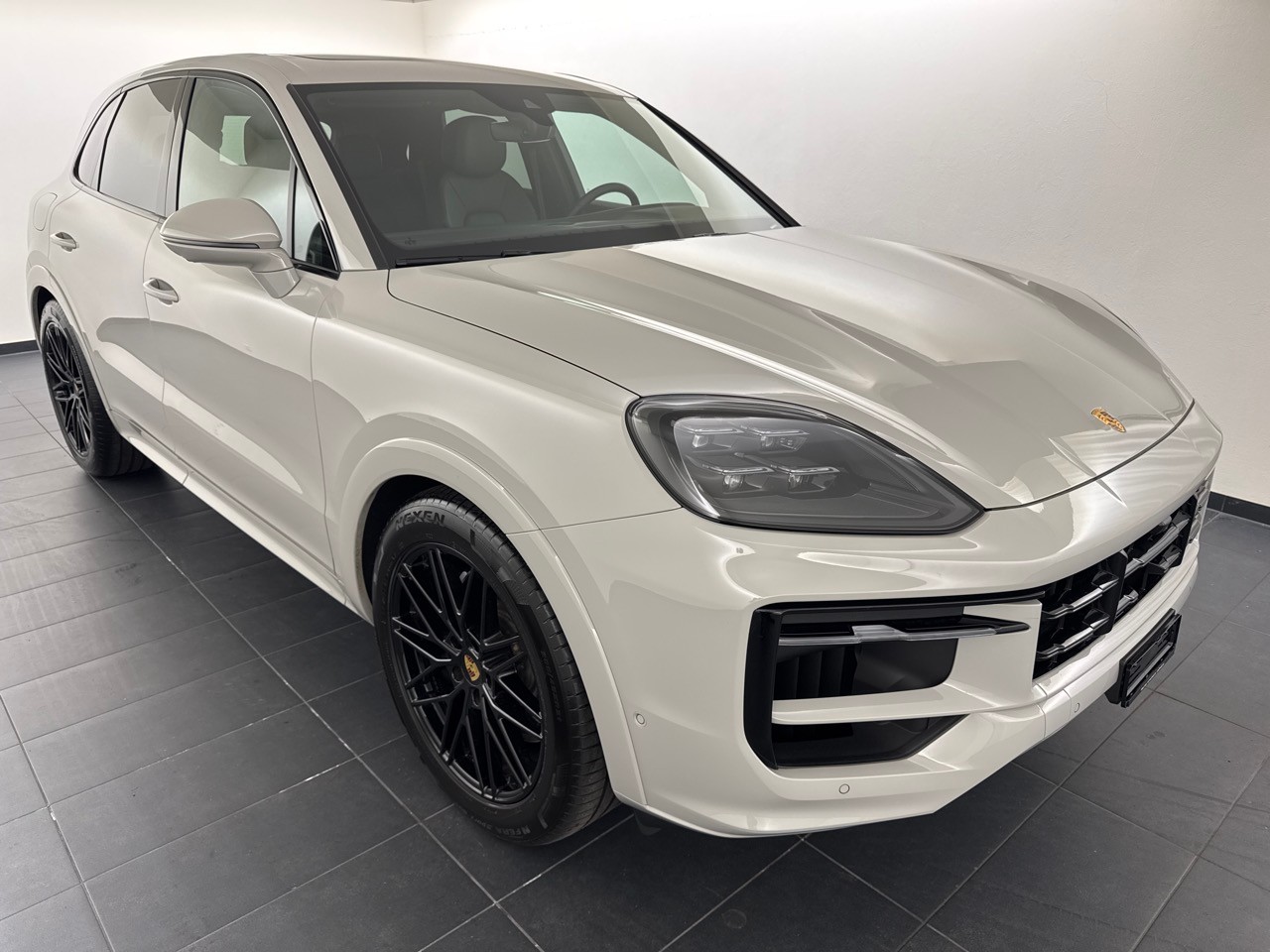 PORSCHE Cayenne S Tiptronic S-showroom-element-3