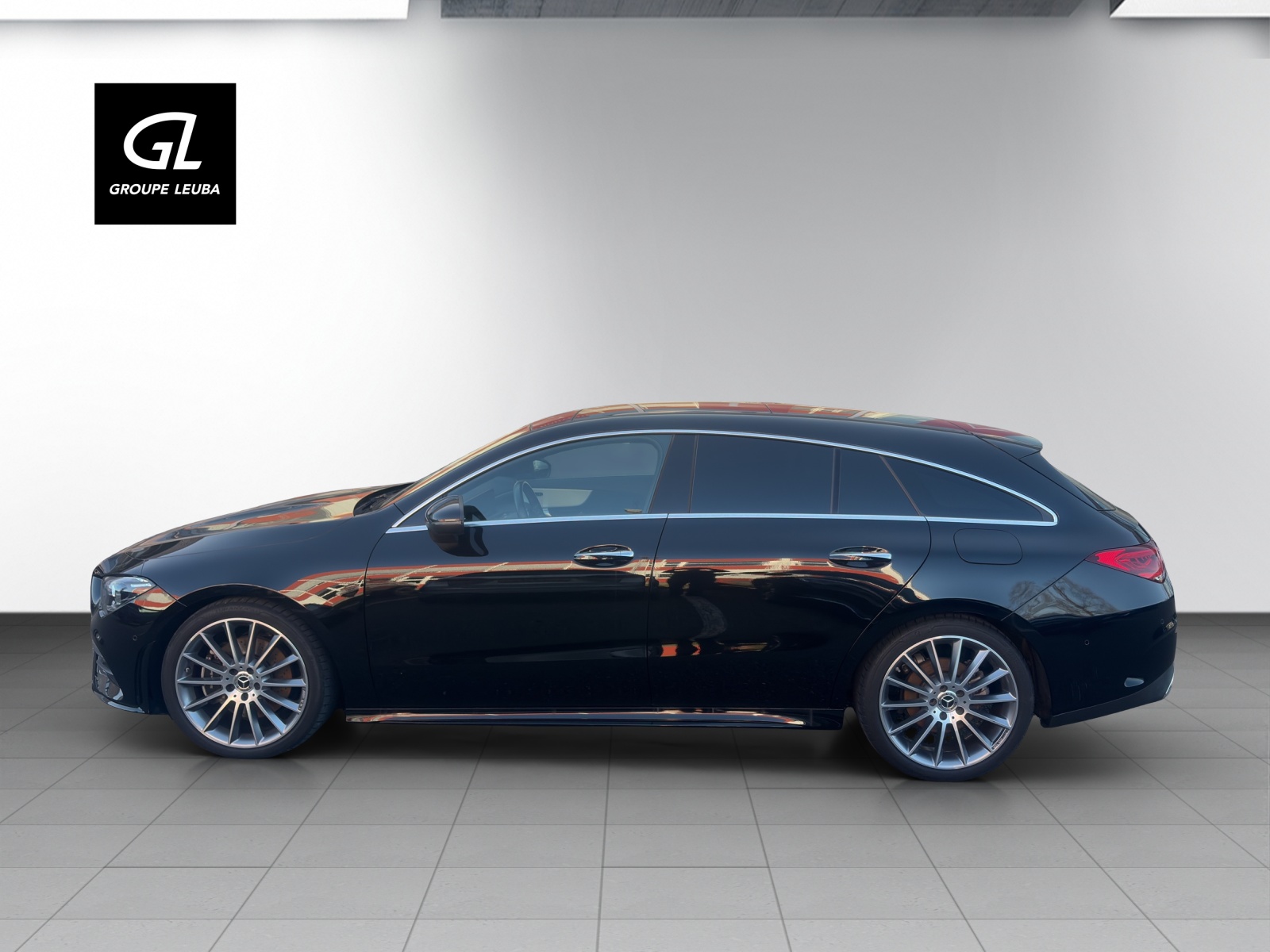Image MERCEDES-BENZ CLA-220 CLA Shooting Brake 220 d 4Matic Swiss Star