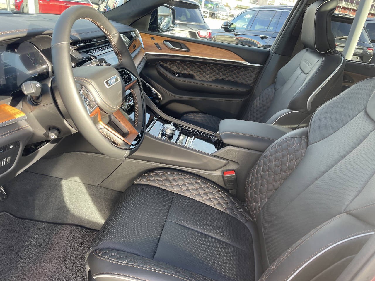 JEEP Grand Cherokee 2.0 Turbo Summit Reserve 4xe-image-6