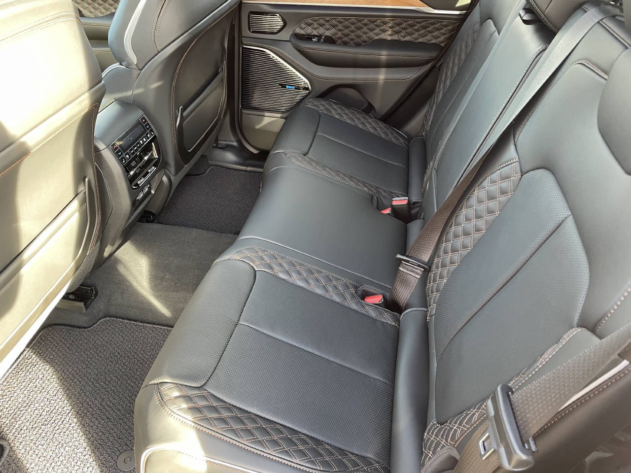JEEP Grand Cherokee 2.0 Turbo Summit Reserve 4xe-image-9
