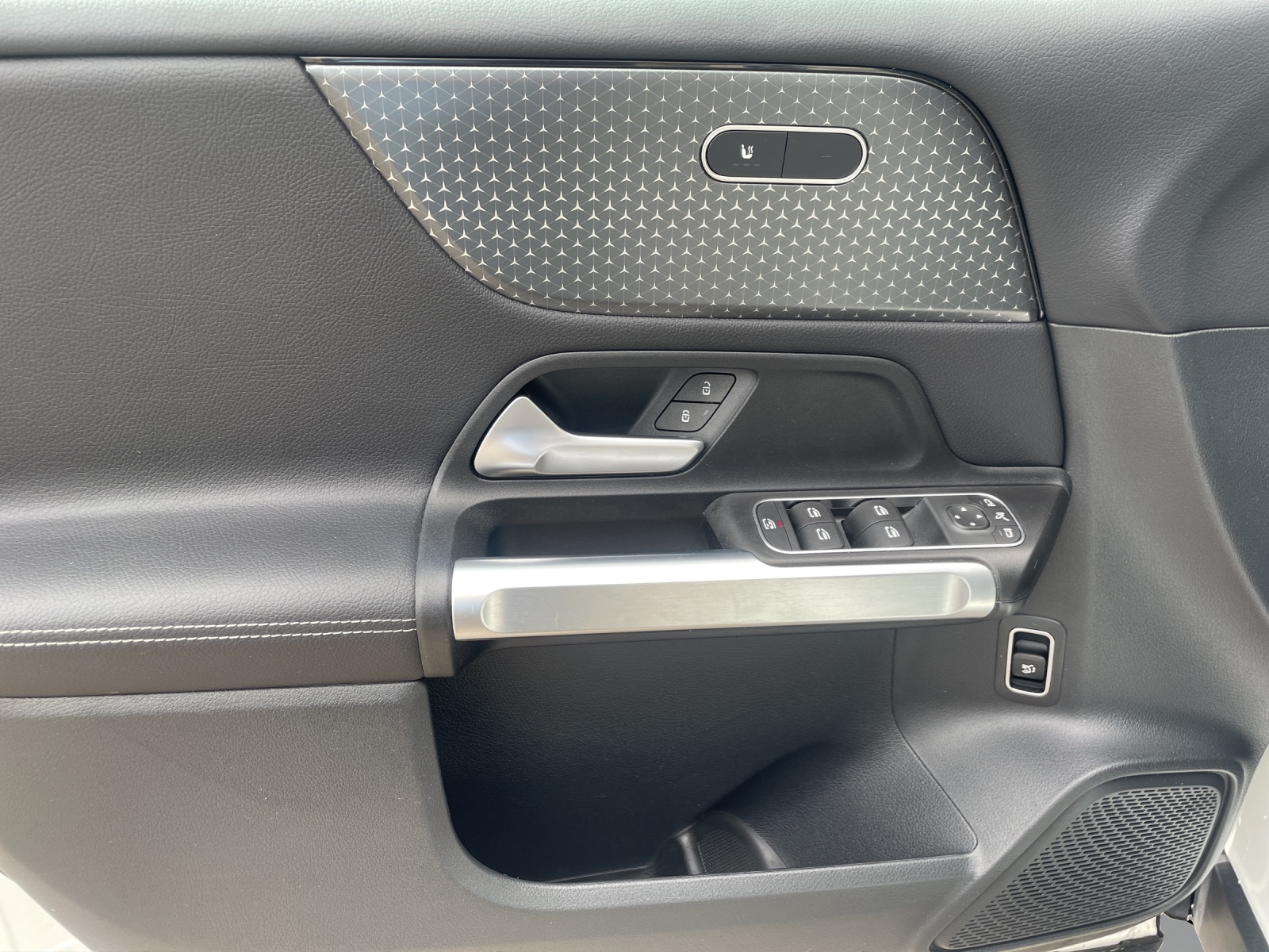 Image MERCEDES-BENZ GLB-220 GLB 220 4Matic 8G-Tronic