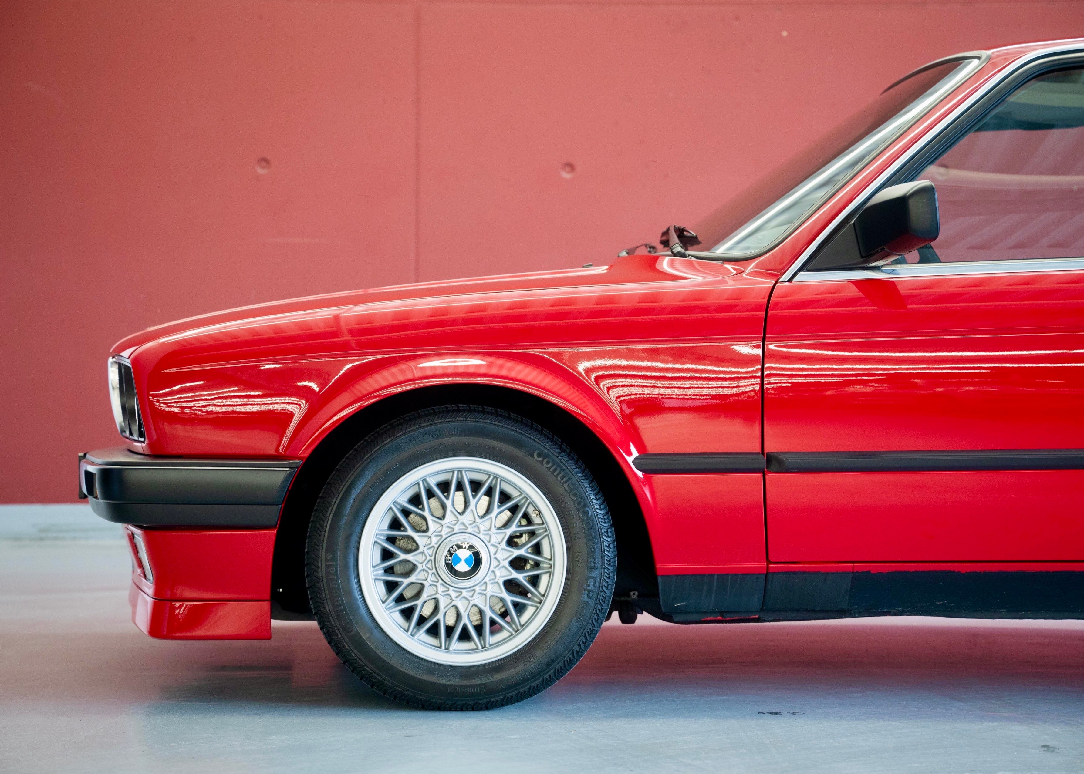 Image BMW 318 318i Coupe (Swiss car, 1st hand, full service history)