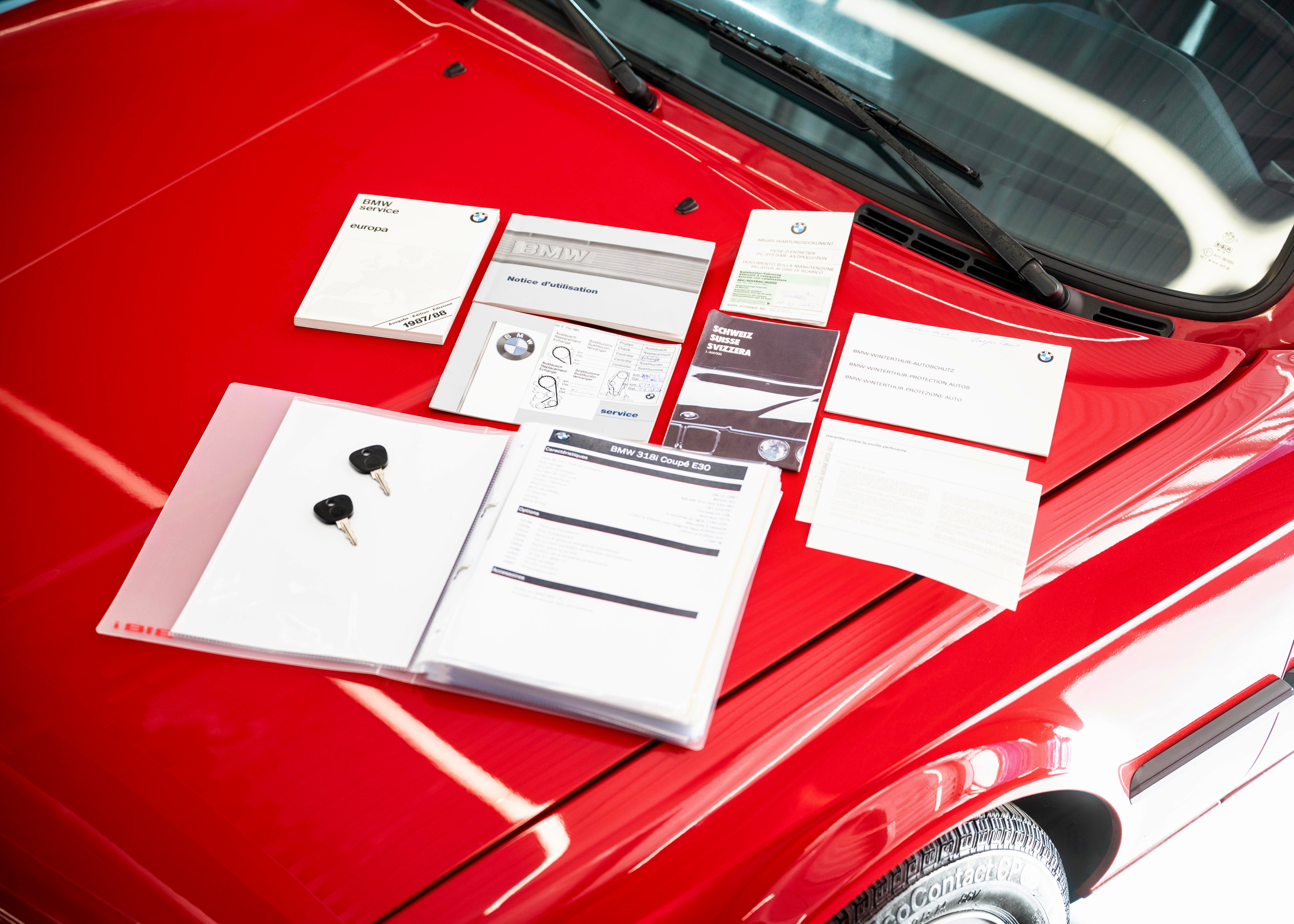 Image BMW 318 318i Coupe (Swiss car, 1st hand, full service history)