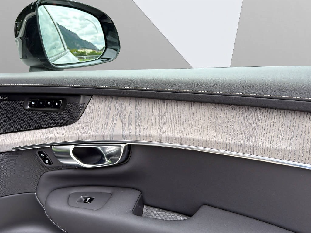 VOLVO XC90 2.0 T8 TE Ultra Dark eAWD-image-14
