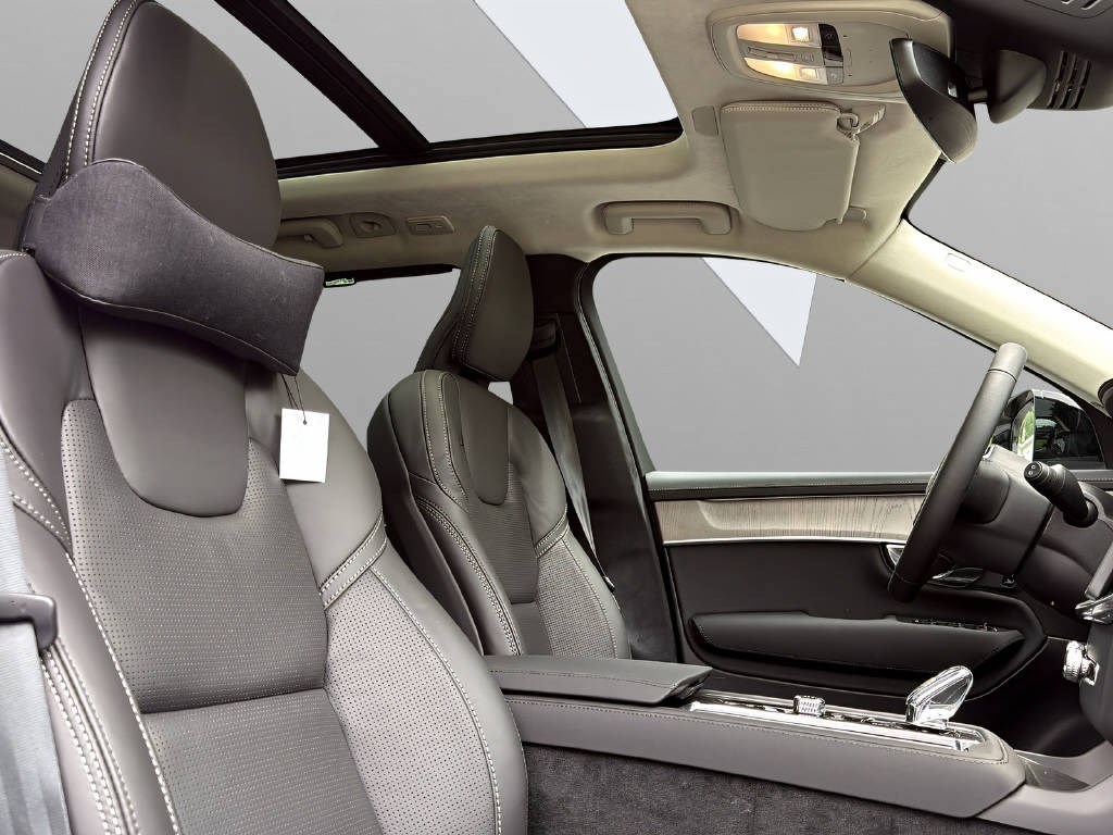 VOLVO XC90 2.0 T8 TE Ultra Dark eAWD-image-15