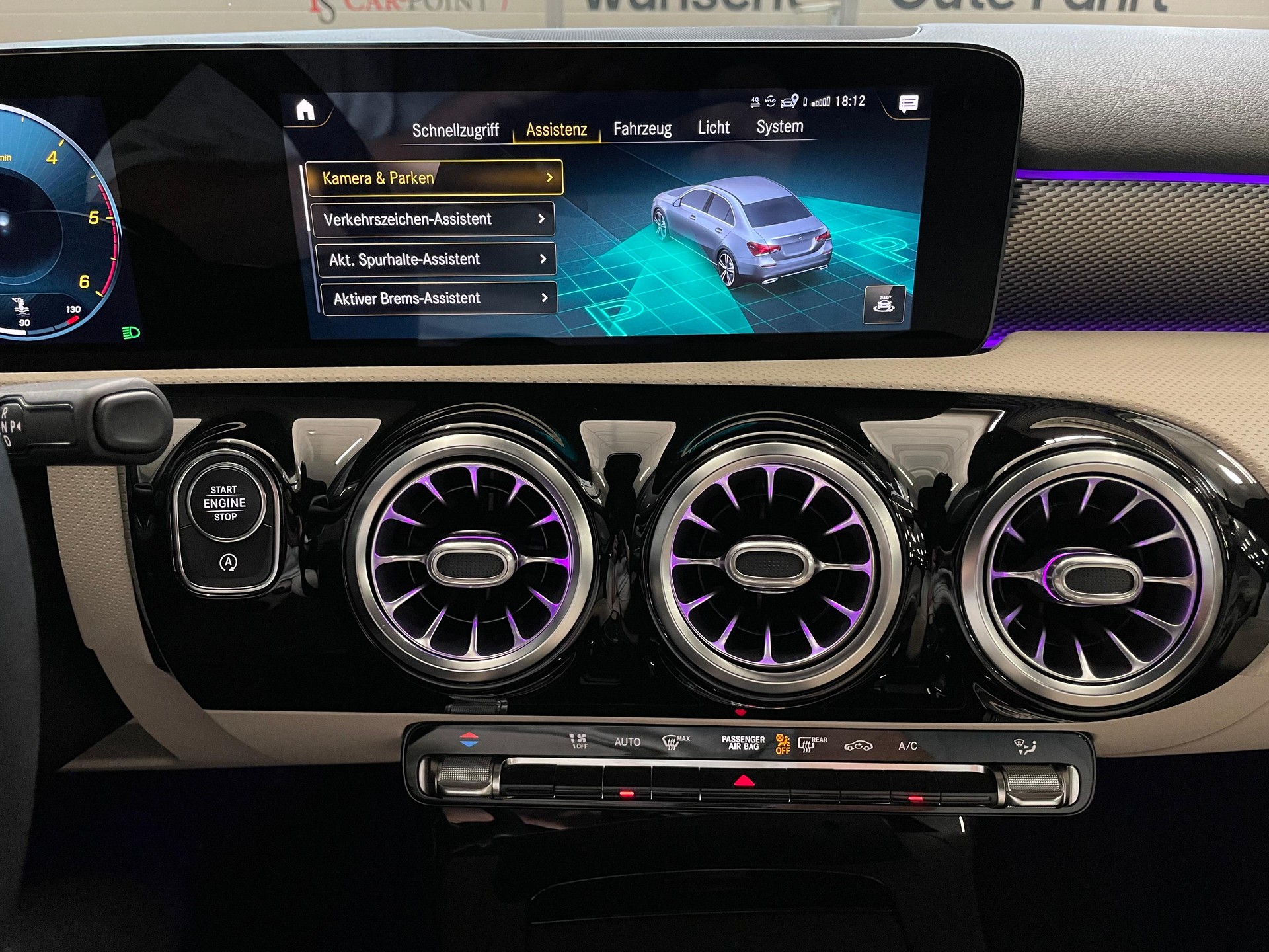 MERCEDES-BENZ A 220 d Progressive 8G-DCT-image-15