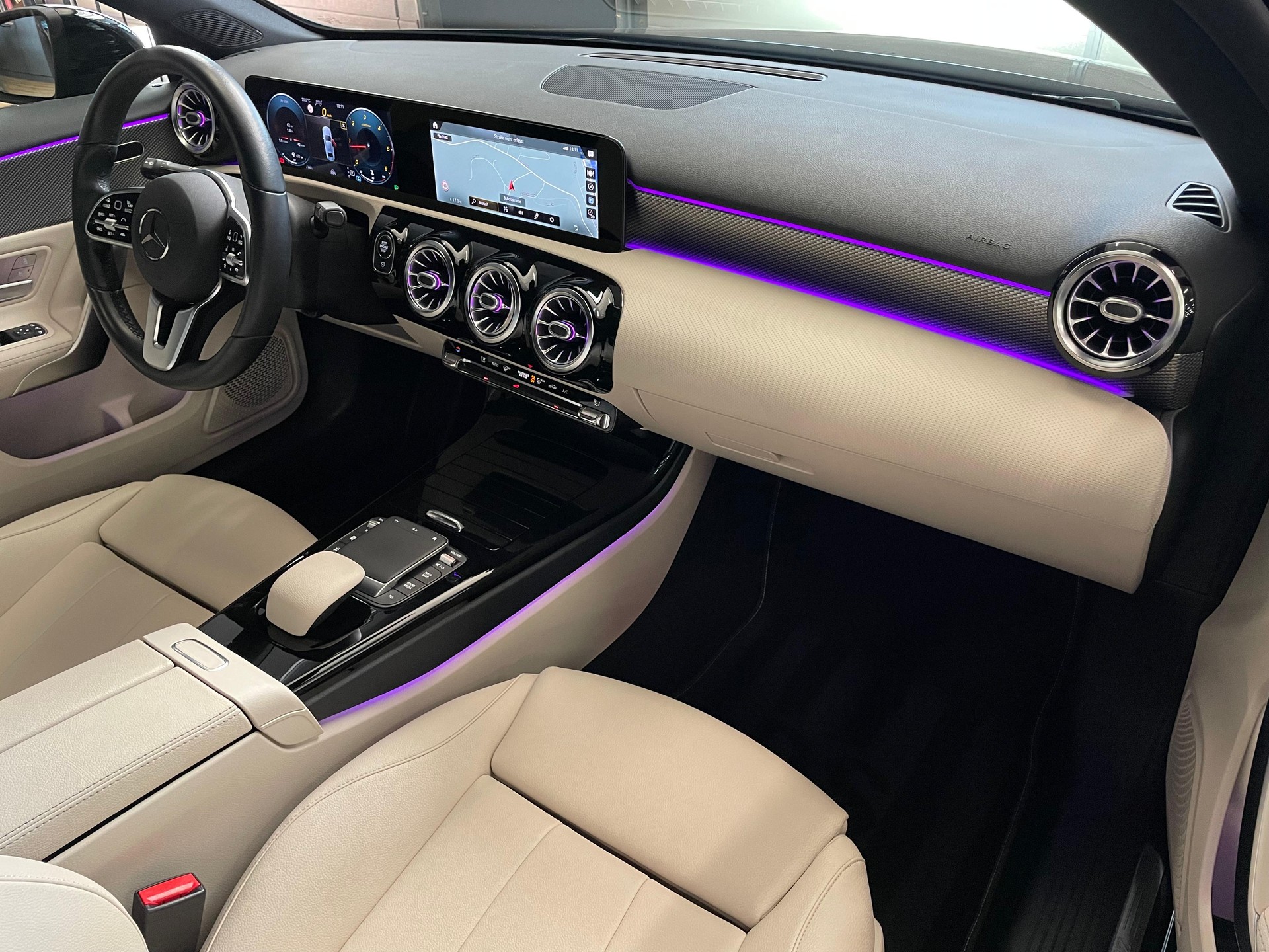 MERCEDES-BENZ A 220 d Progressive 8G-DCT-image-9