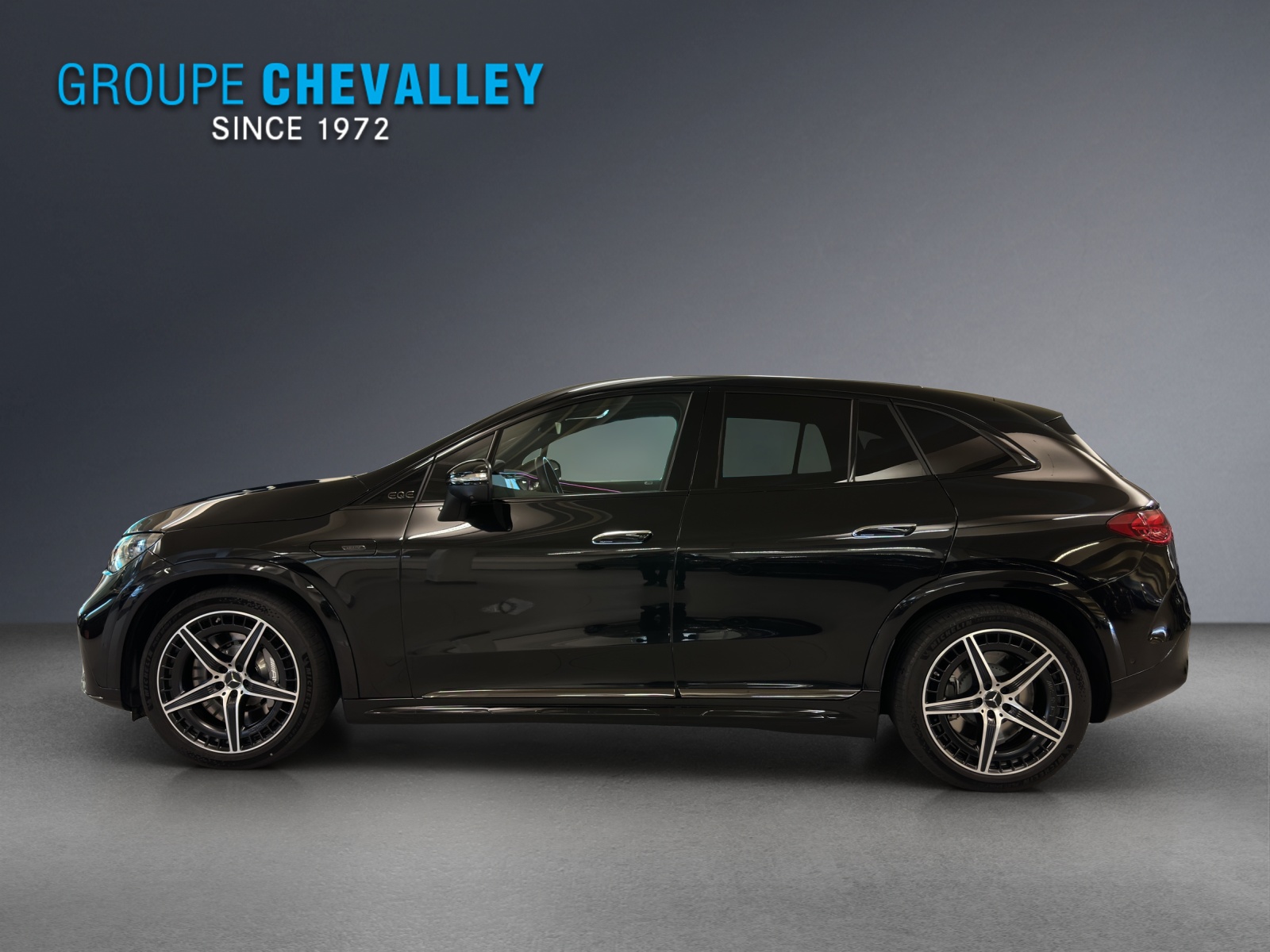 MERCEDES-BENZ EQE SUV AMG 43 4M-showroom-element-1