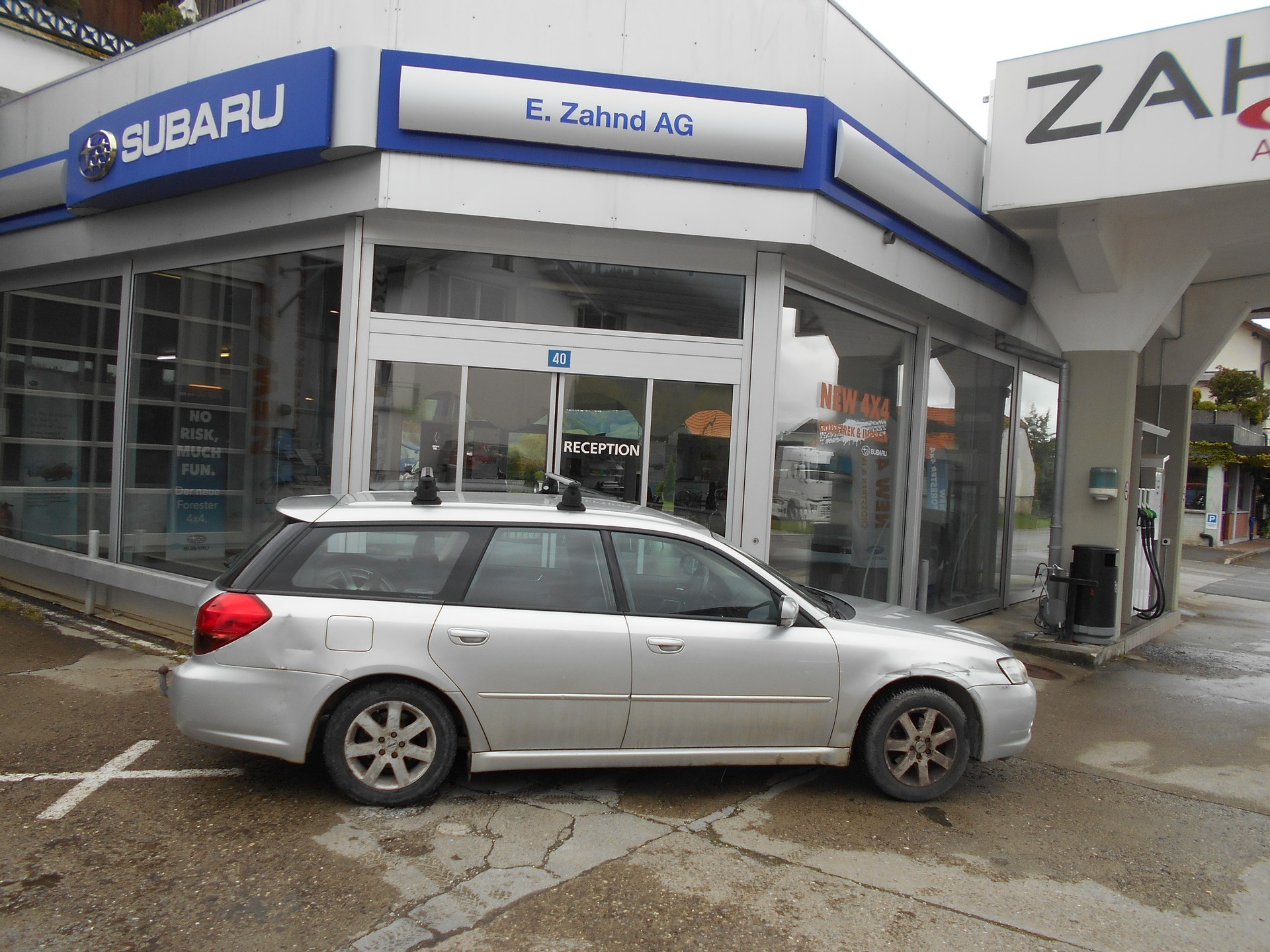 SUBARU Legacy 2.0i AWD Swiss