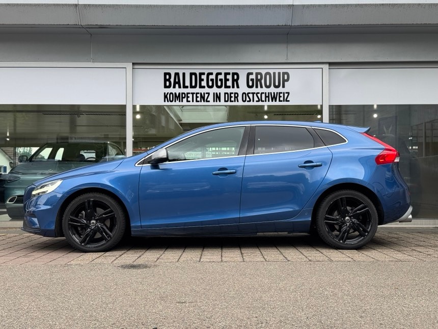 VOLVO V40 T3 R-Design-image-6