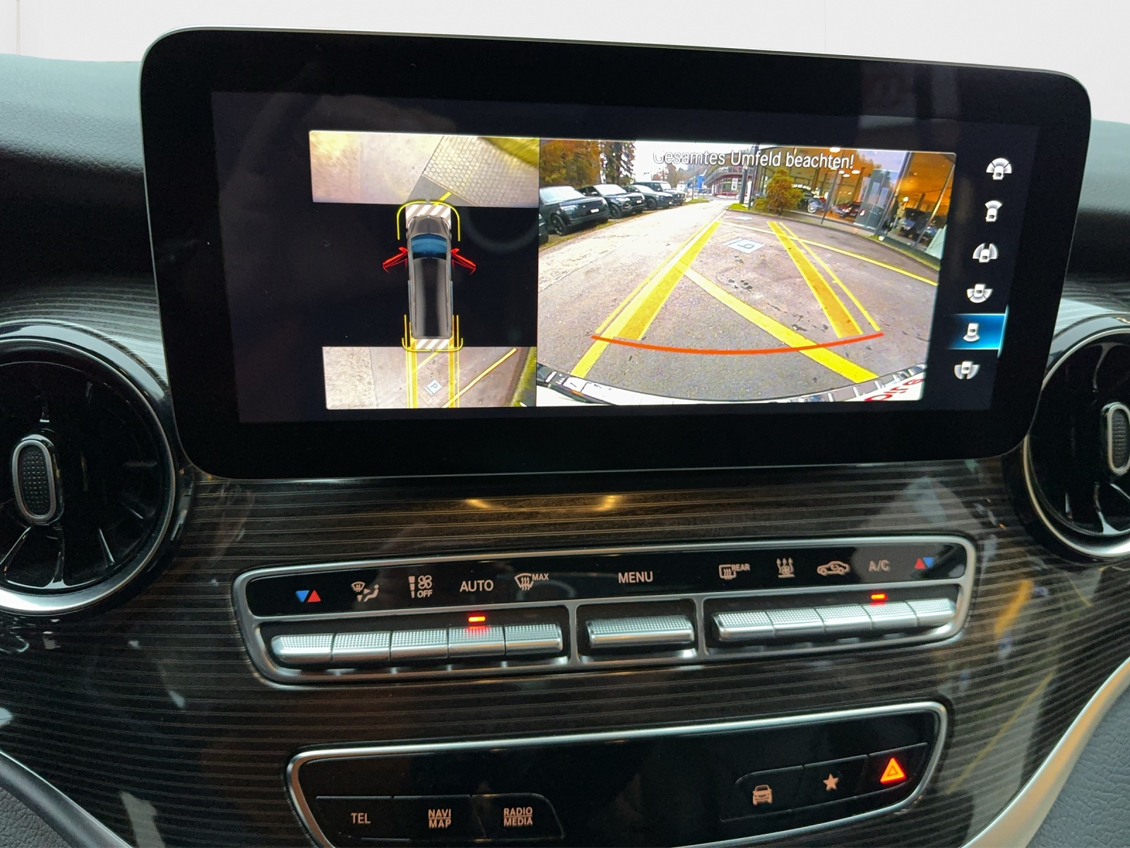 MERCEDES-BENZ EQV 300 lang Avantgarde Line-image-11