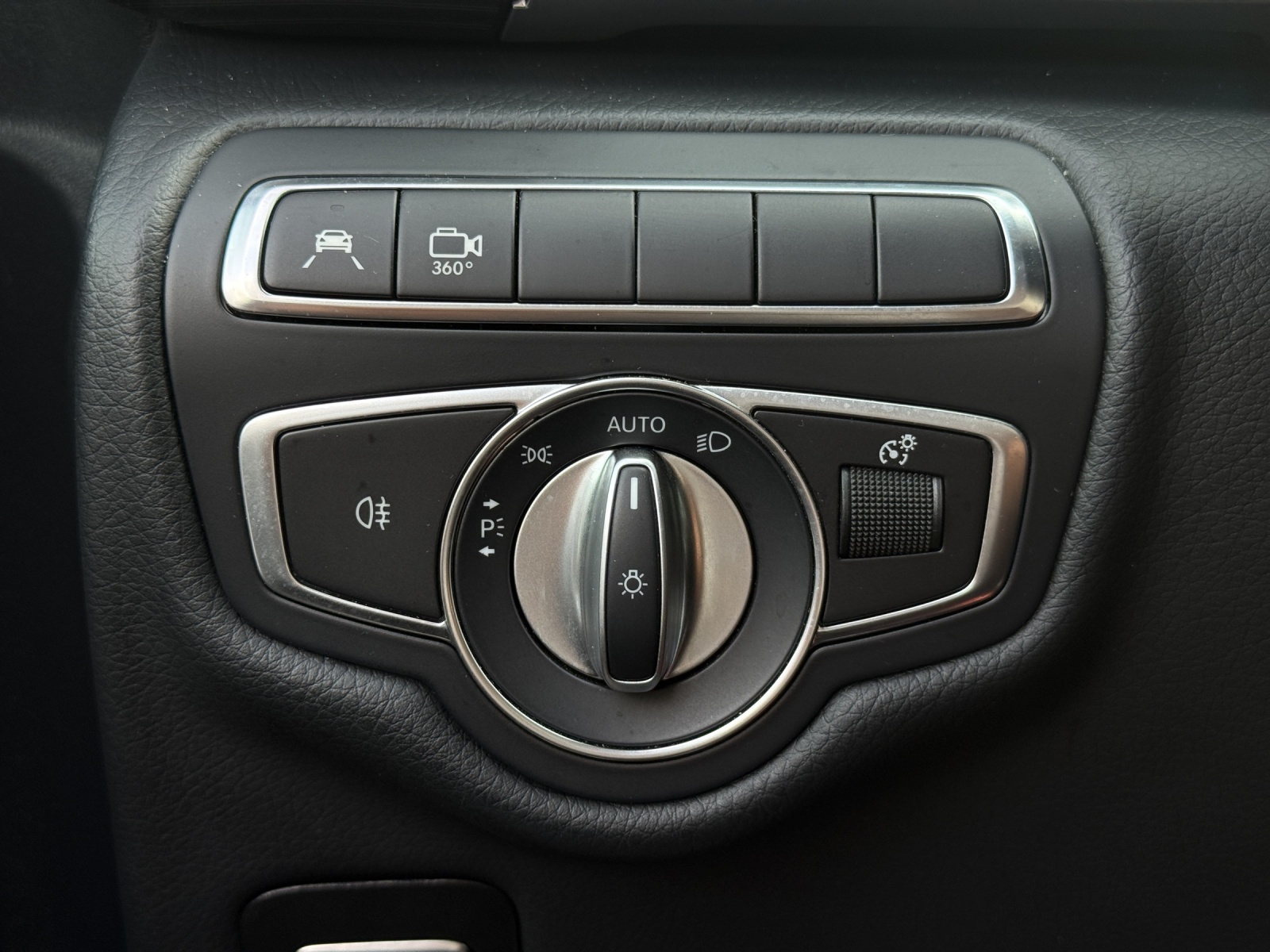MERCEDES-BENZ EQV 300 lang Avantgarde Line-image-13