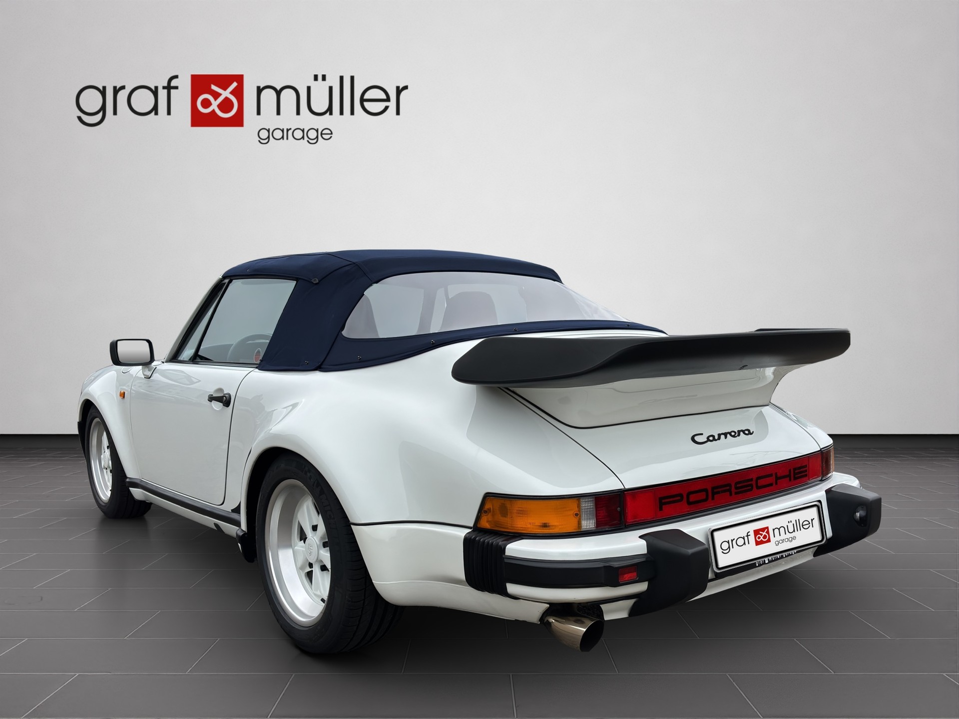 PORSCHE 911 Carrera Cabrio-showroom-element-3