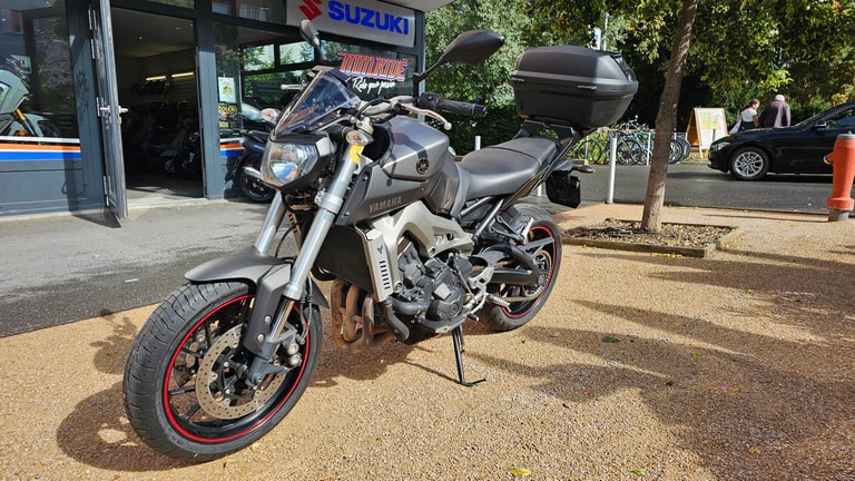 YAMAHA MT-09 ABS