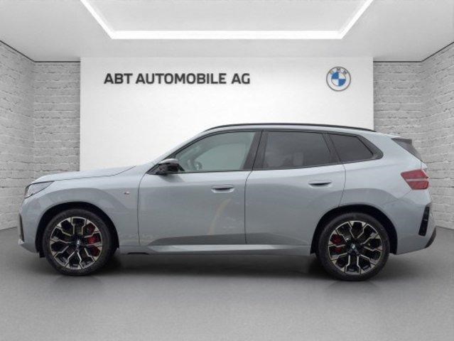 BMW X3 M50i-showroom-element-2