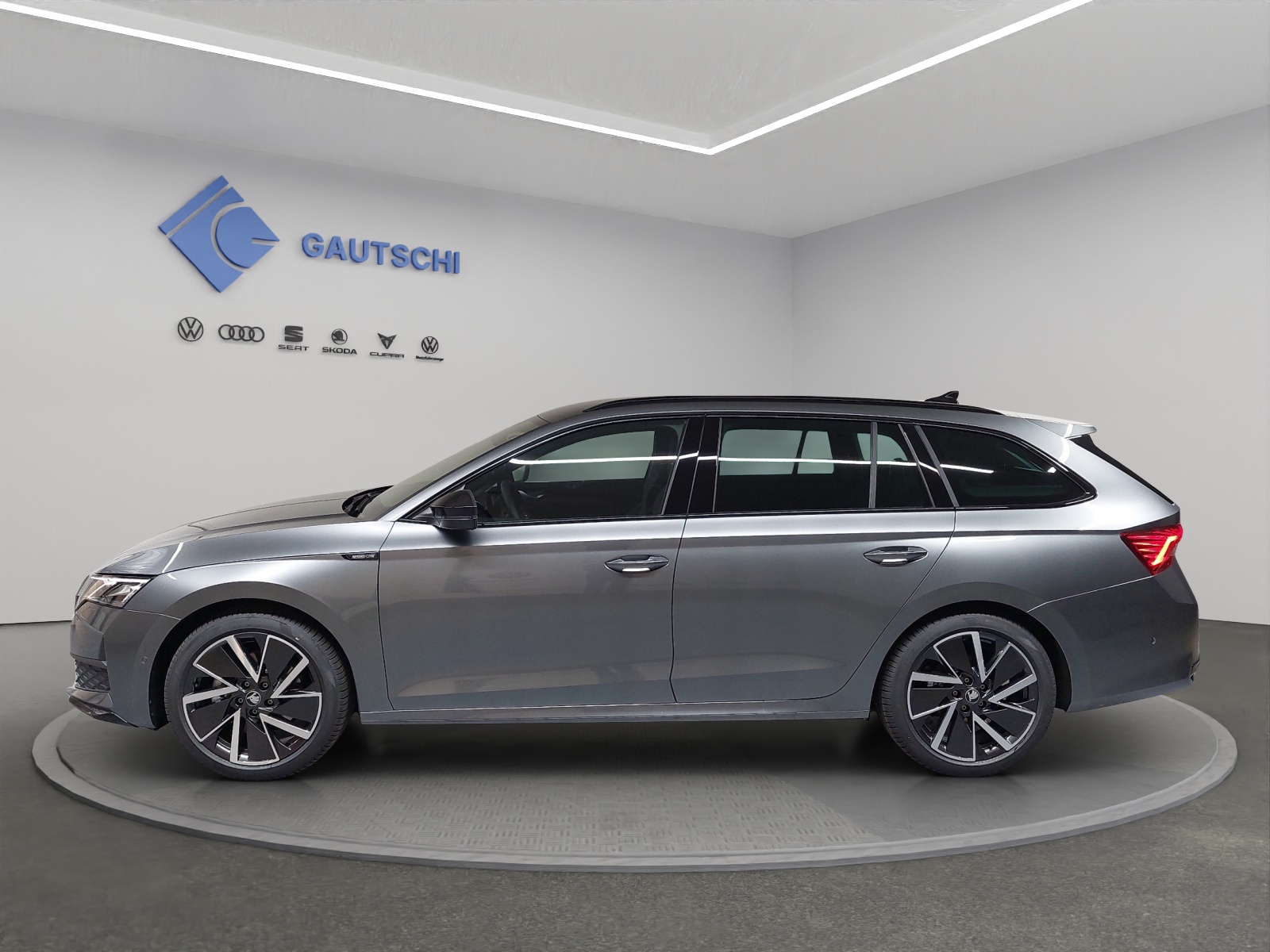 SKODA Octavia Combi 2.0 TSI DSG Dynamic 4x4-image-1