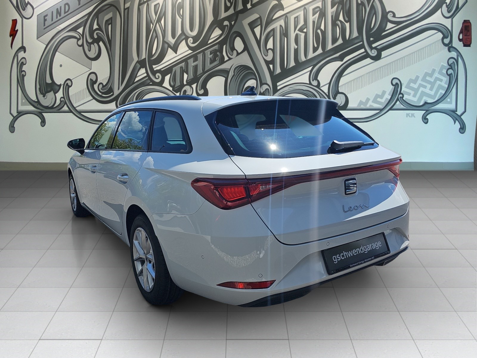 SEAT Leon ST 1.5 eTSI mHEV DSG Style-showroom-element-3