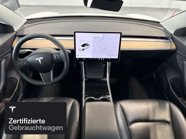 TESLA Model 3 Long Range AWD-showroom-element-1
